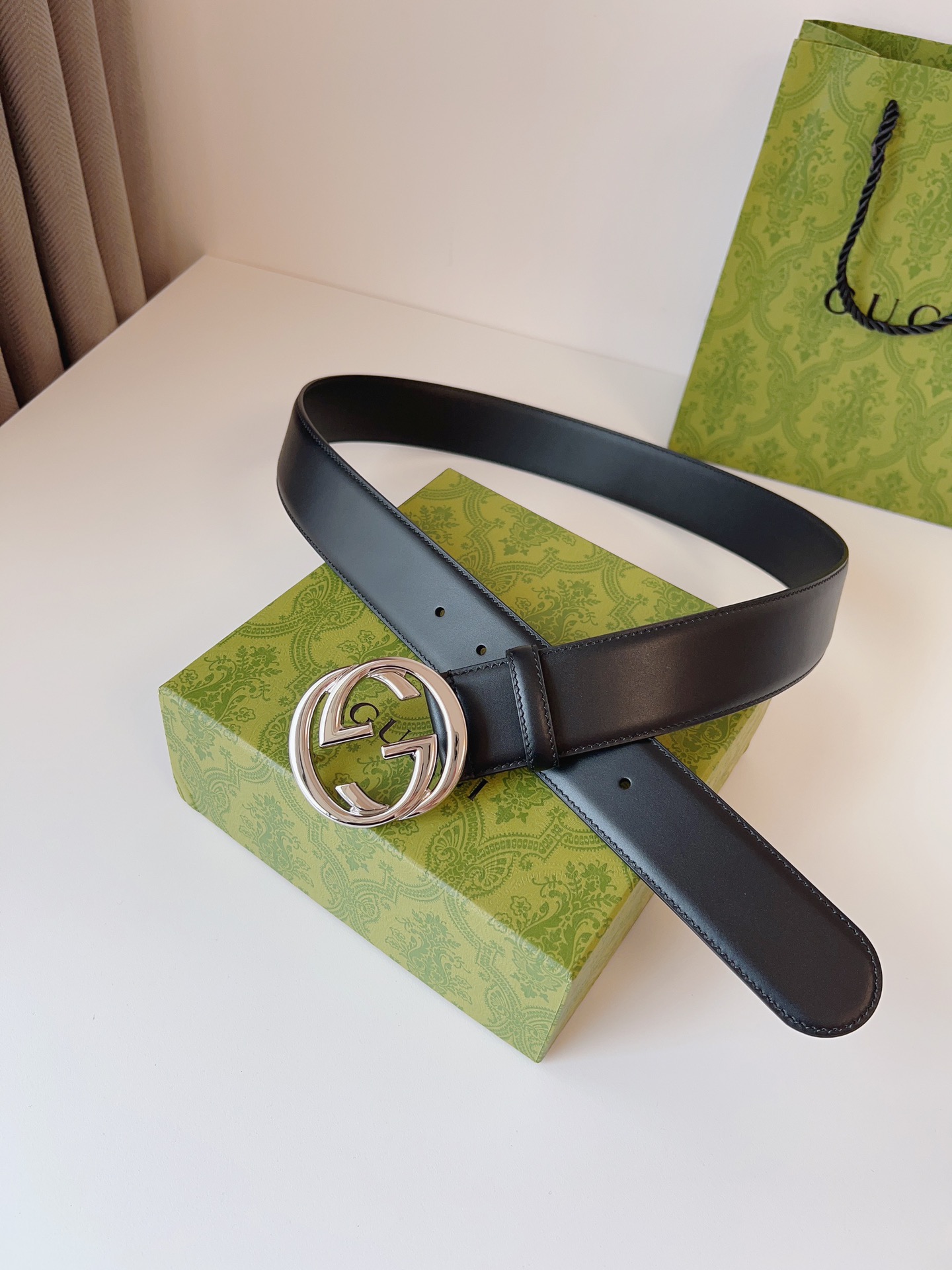 Gucci Leather Belt M