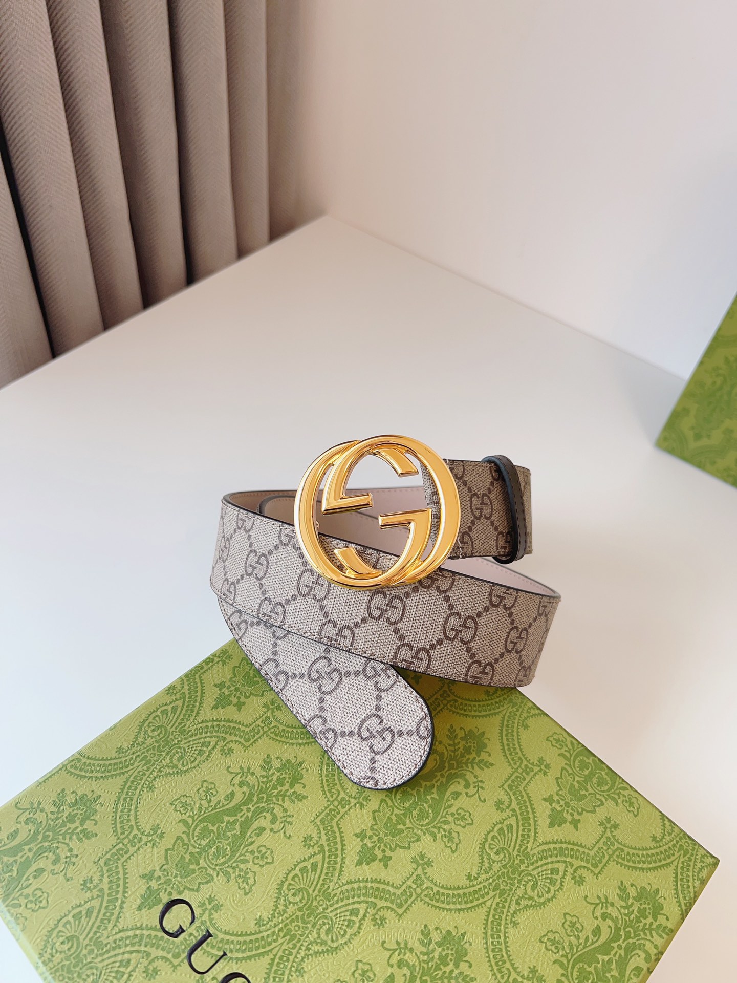 Gucci Leather Belt M