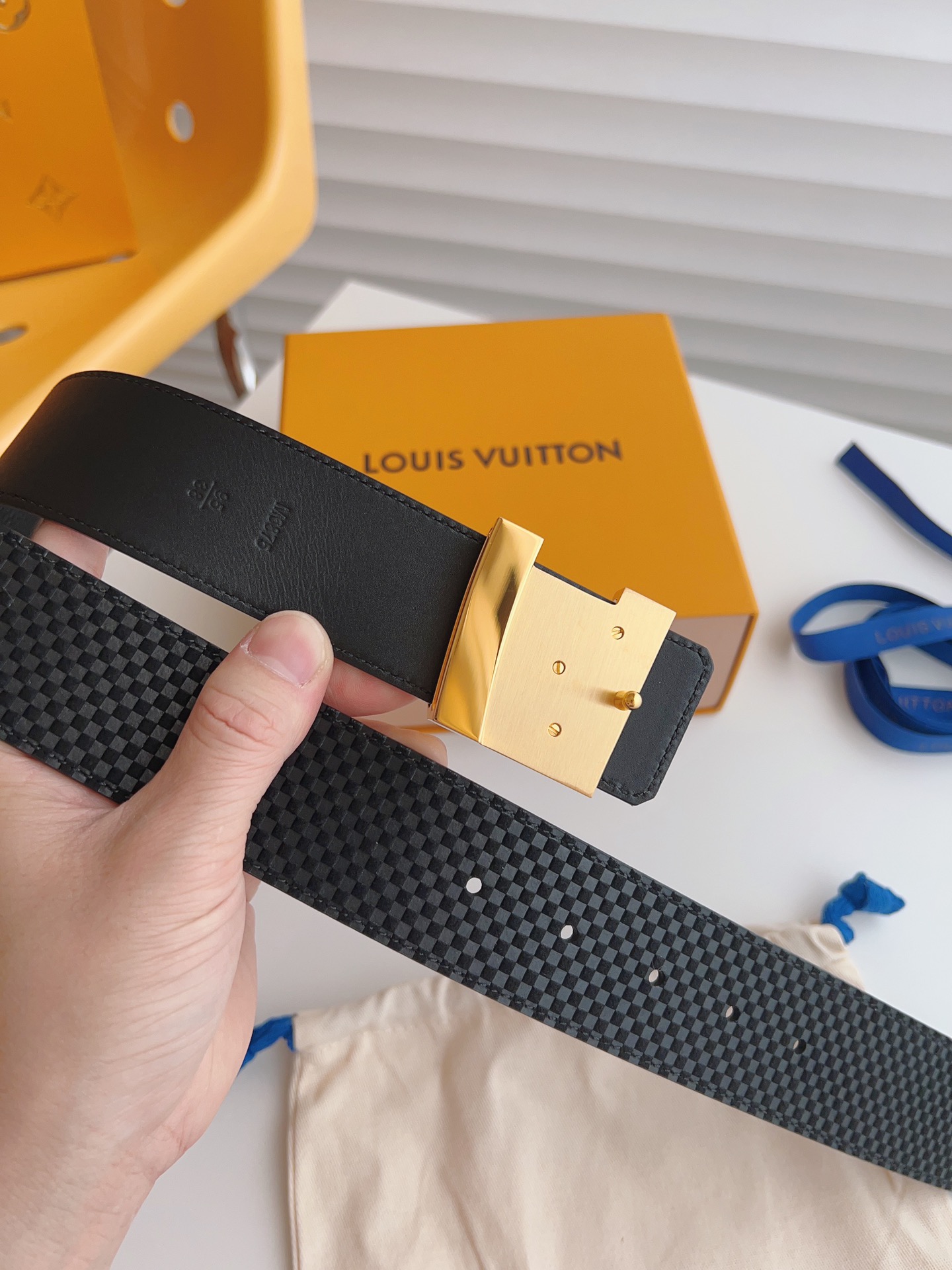 Louis Vuitton Male Basic Belt Cow Leather S-m-l