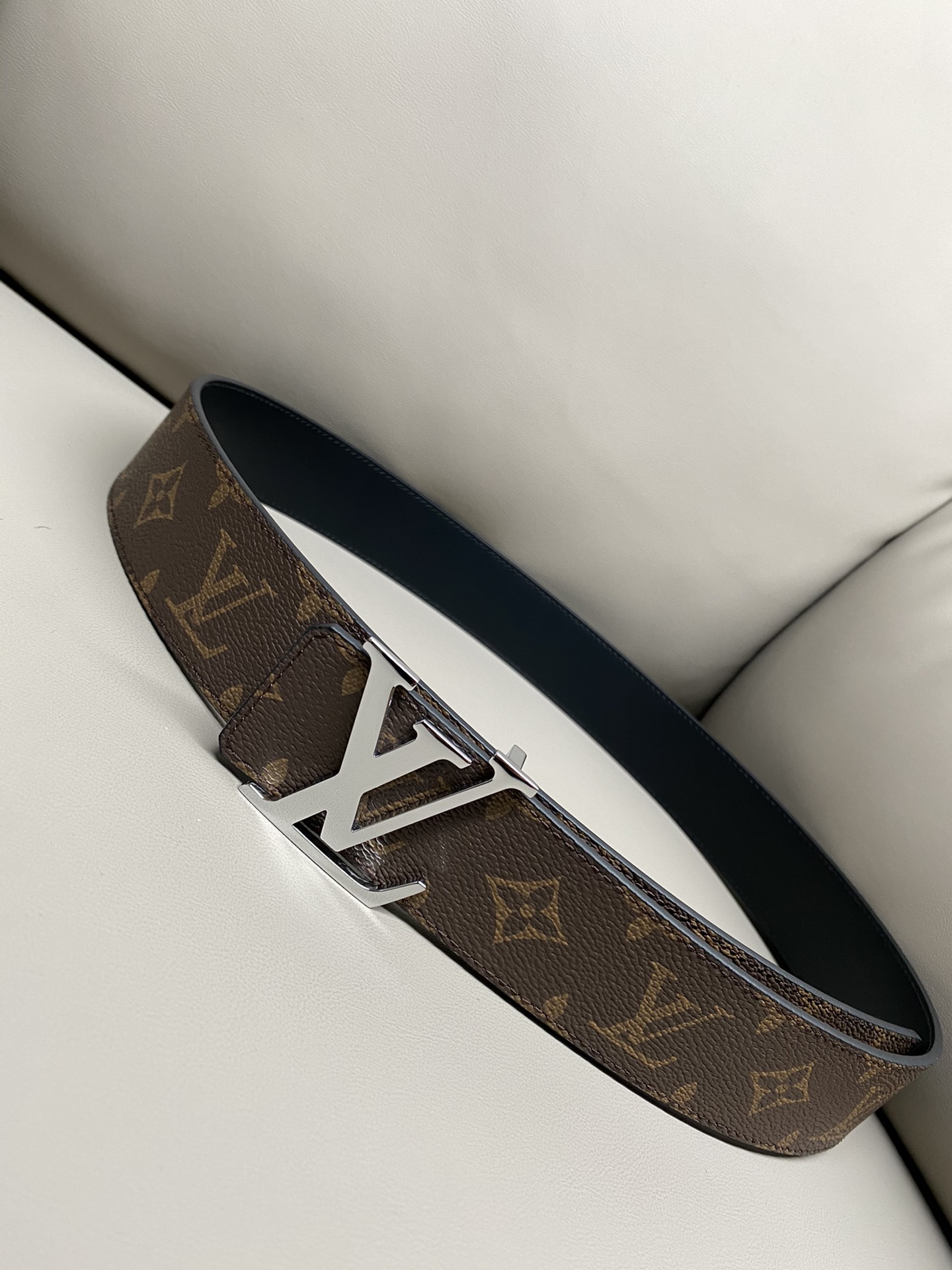 Louis Vuitton Basic Belt Cow Leather L