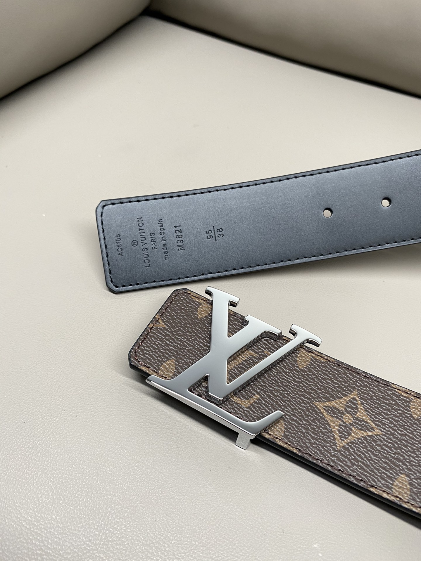 Louis Vuitton Basic Belt Cow Leather L