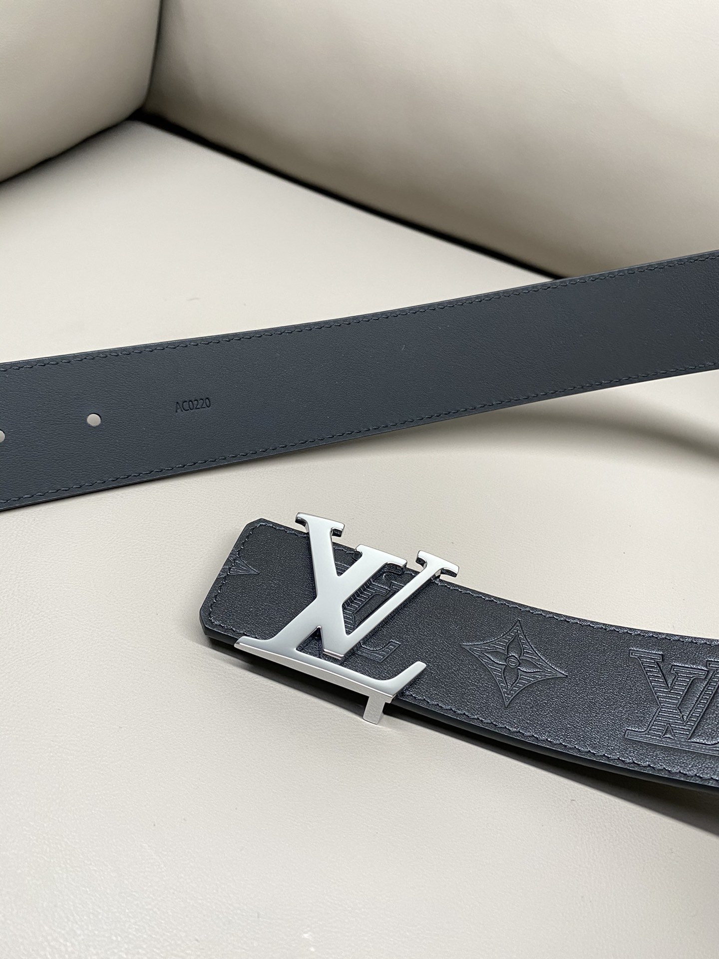 Louis Vuitton Basic Belt Cow Leather L