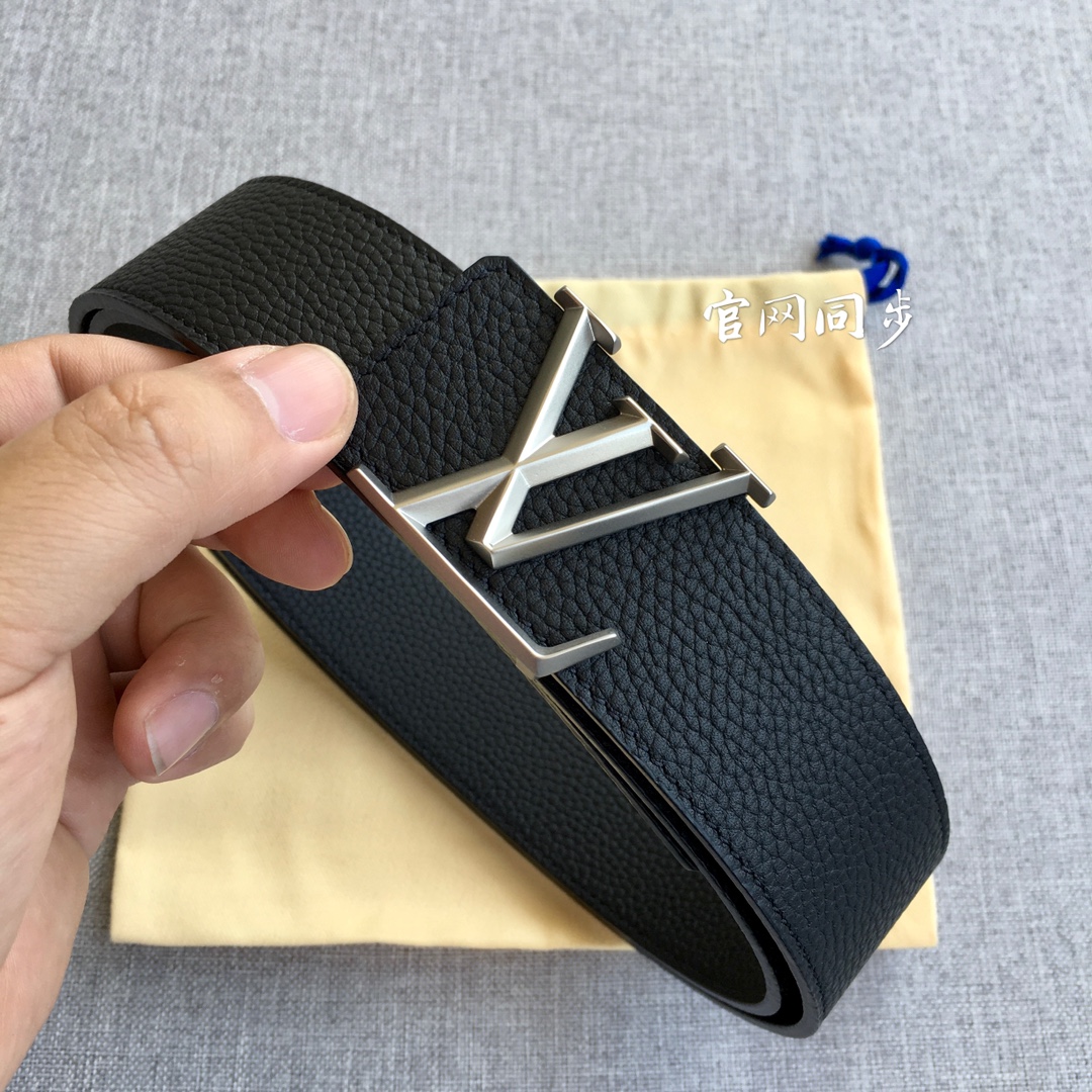 Louis Vuitton Male Leather Belt Cow Leather M-l