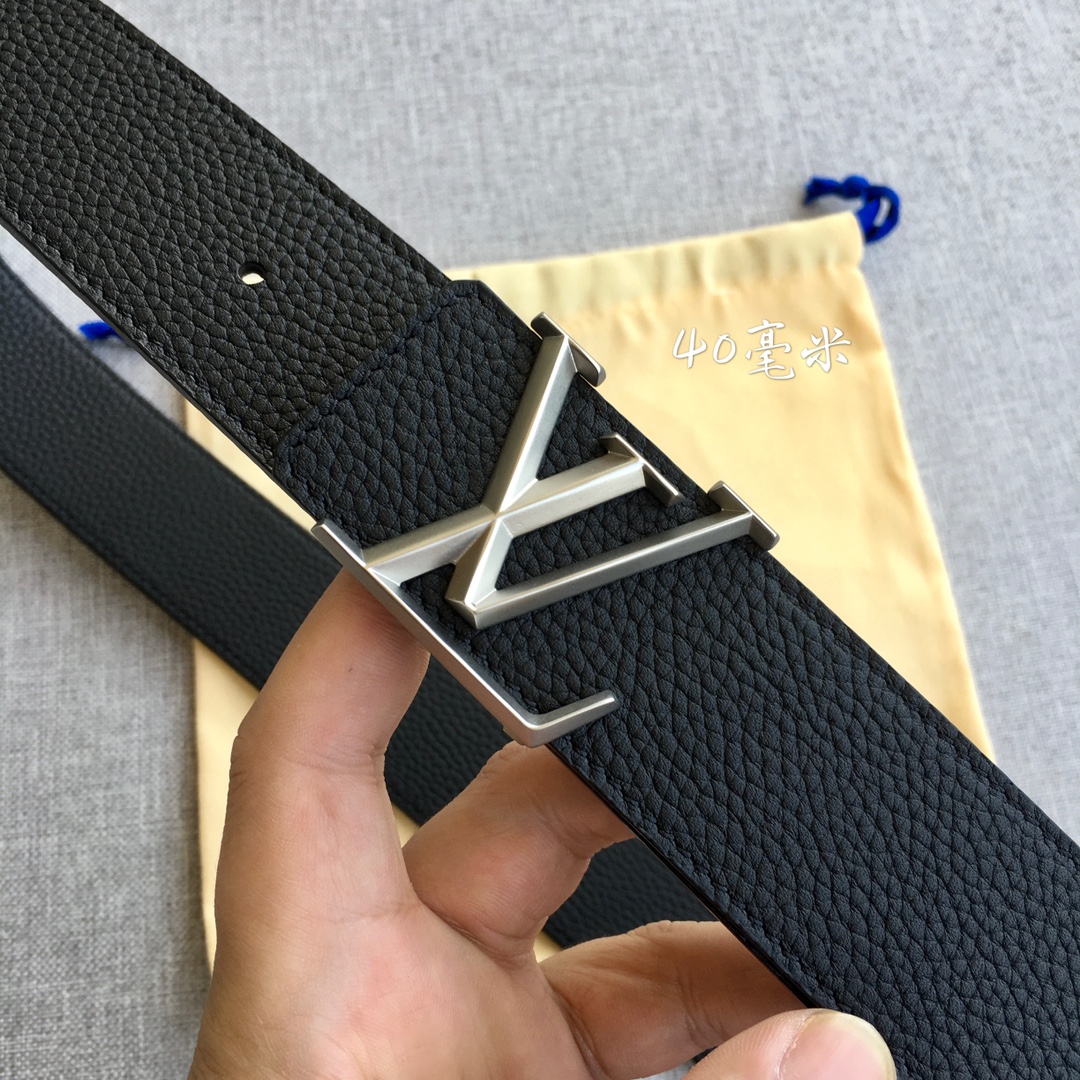 Louis Vuitton Male Leather Belt Cow Leather M-l