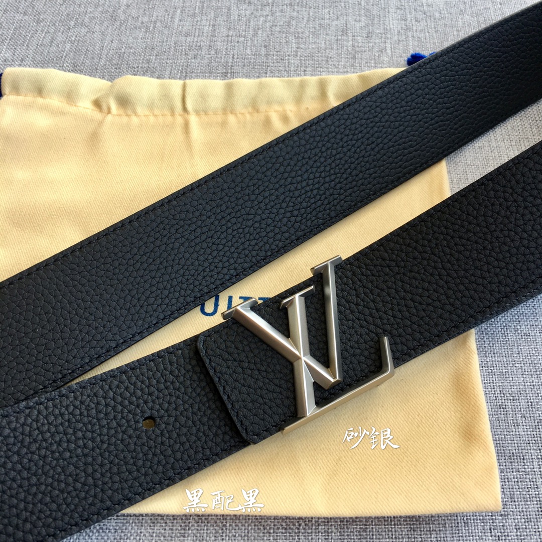 Louis Vuitton Male Leather Belt Cow Leather M-l
