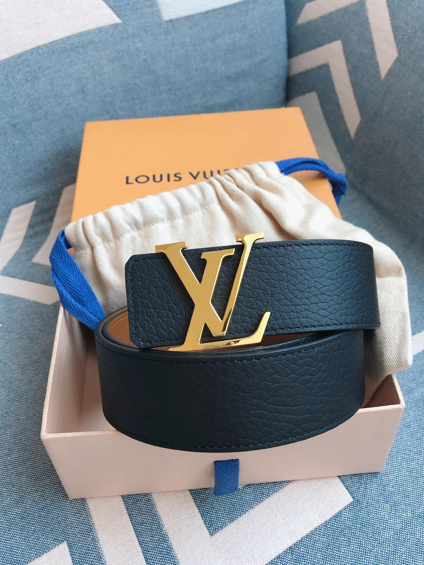 Louis Vuitton Male Leather Belt M-l