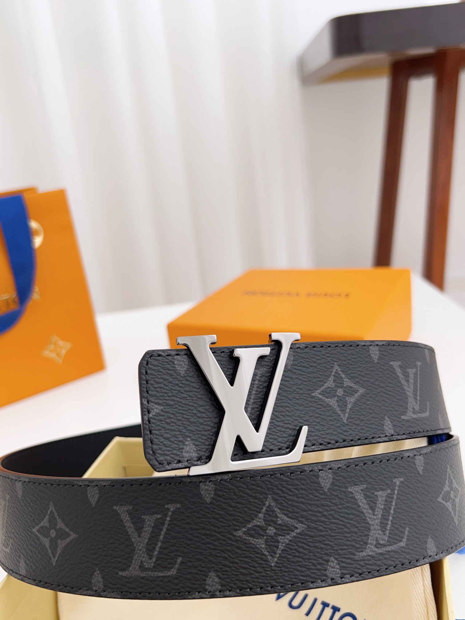 Louis Vuitton Basic Belt Cow Leather Waterproof 125cm-m-l