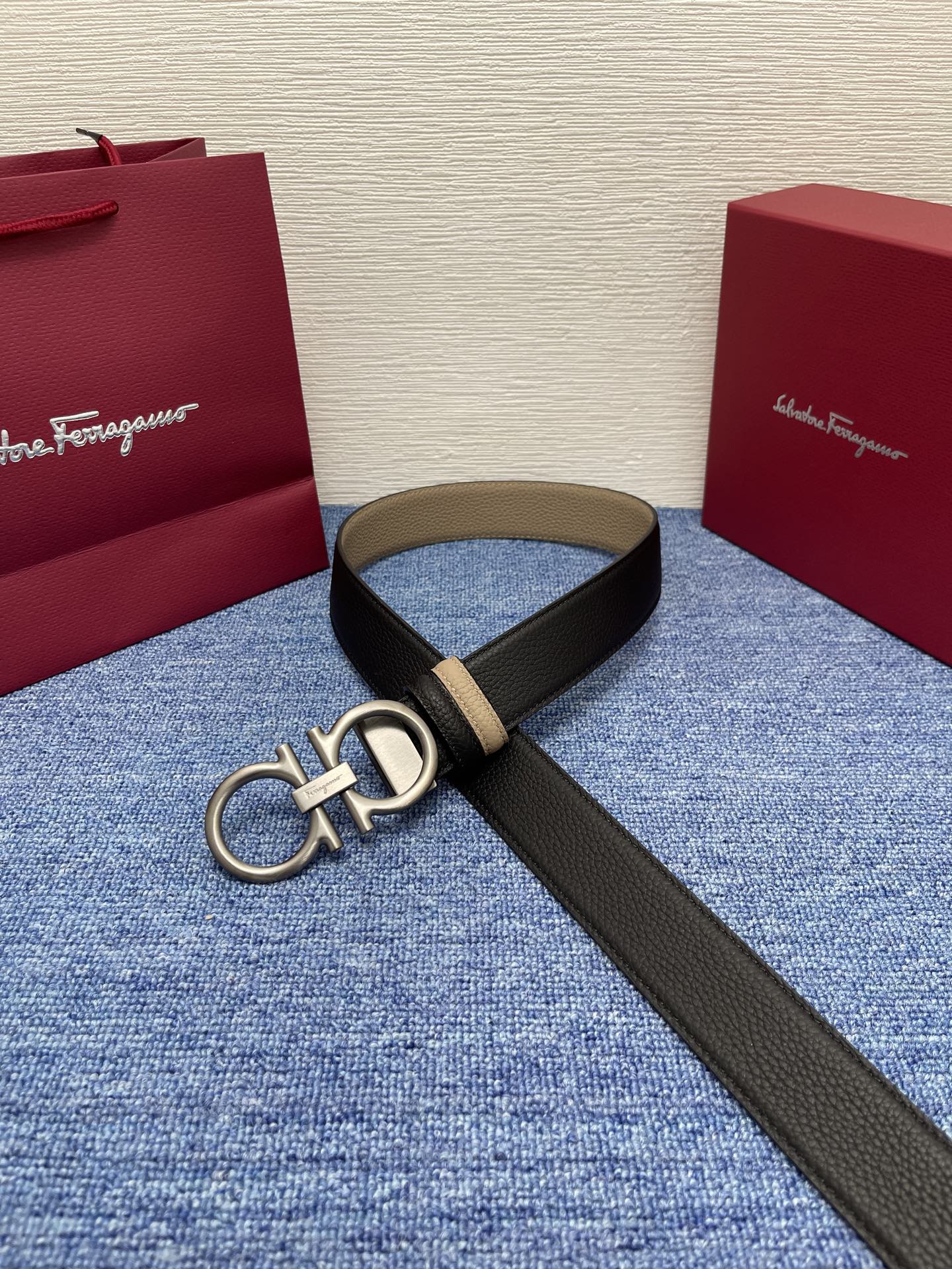 Salvatore Ferragamo Leather Belt Cow Leather Black M