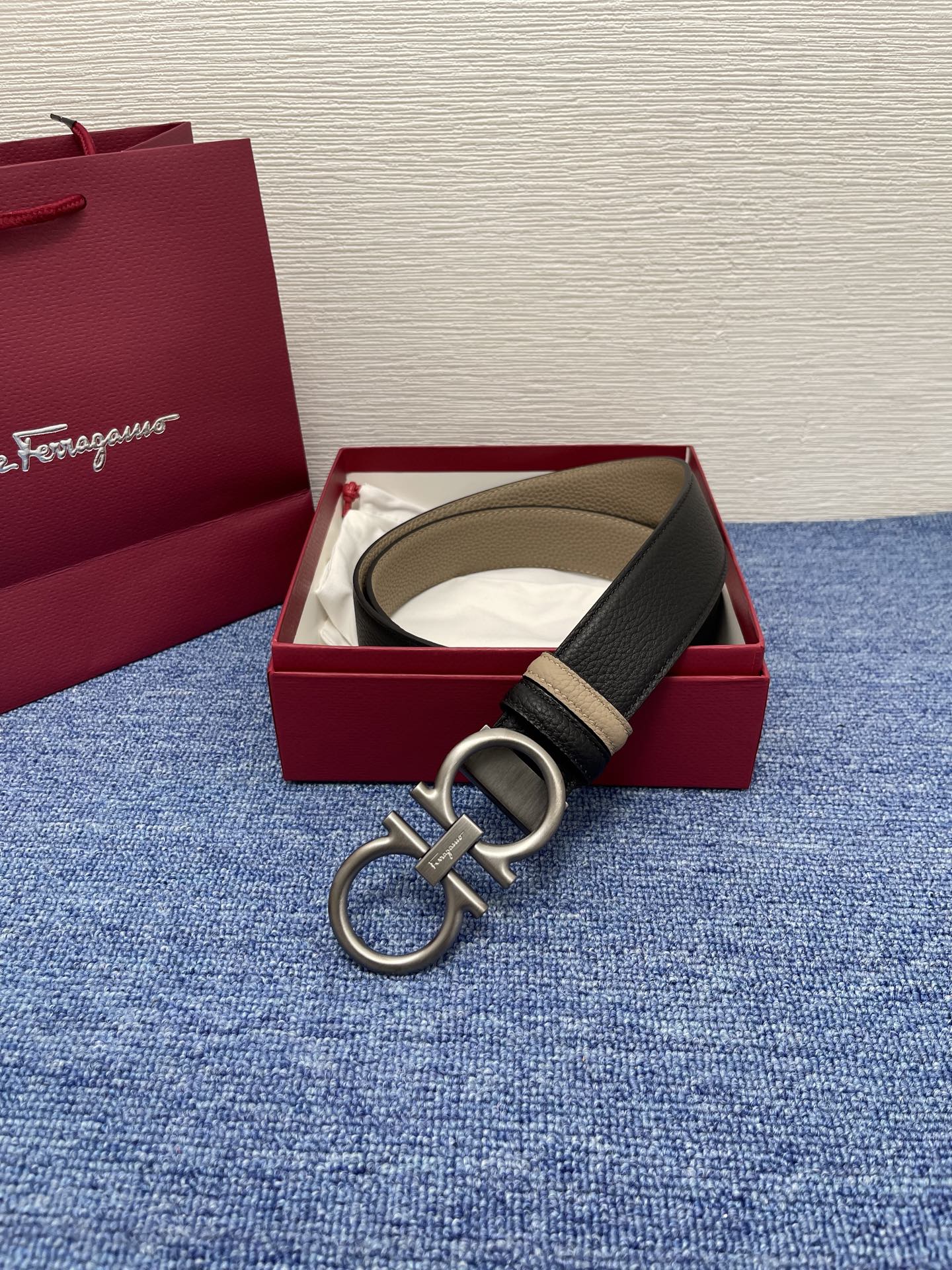 Salvatore Ferragamo Leather Belt Cow Leather Black M