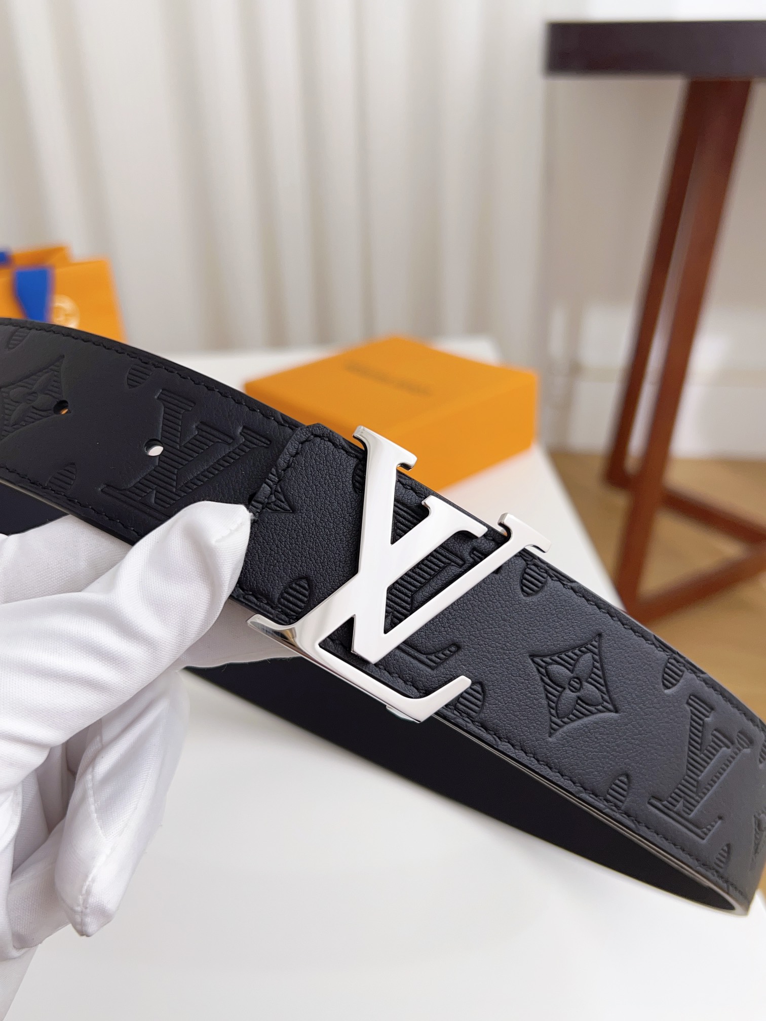 Louis Vuitton Basic Belt 40mm-l