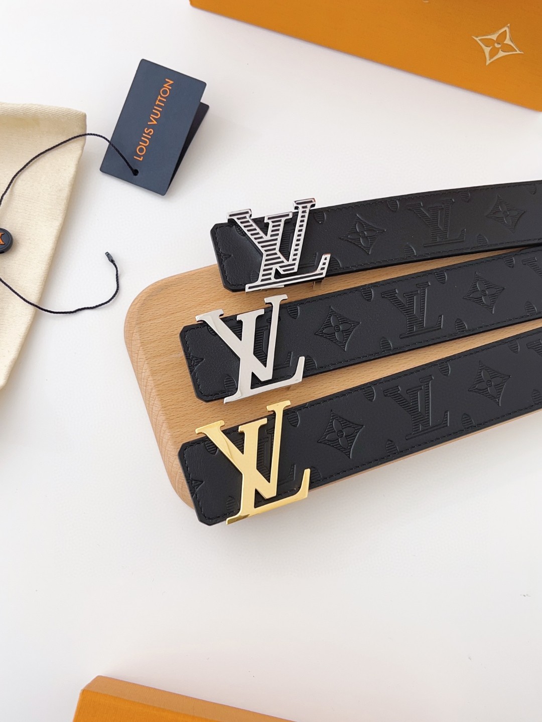 Louis Vuitton Basic Belt 40mm-l