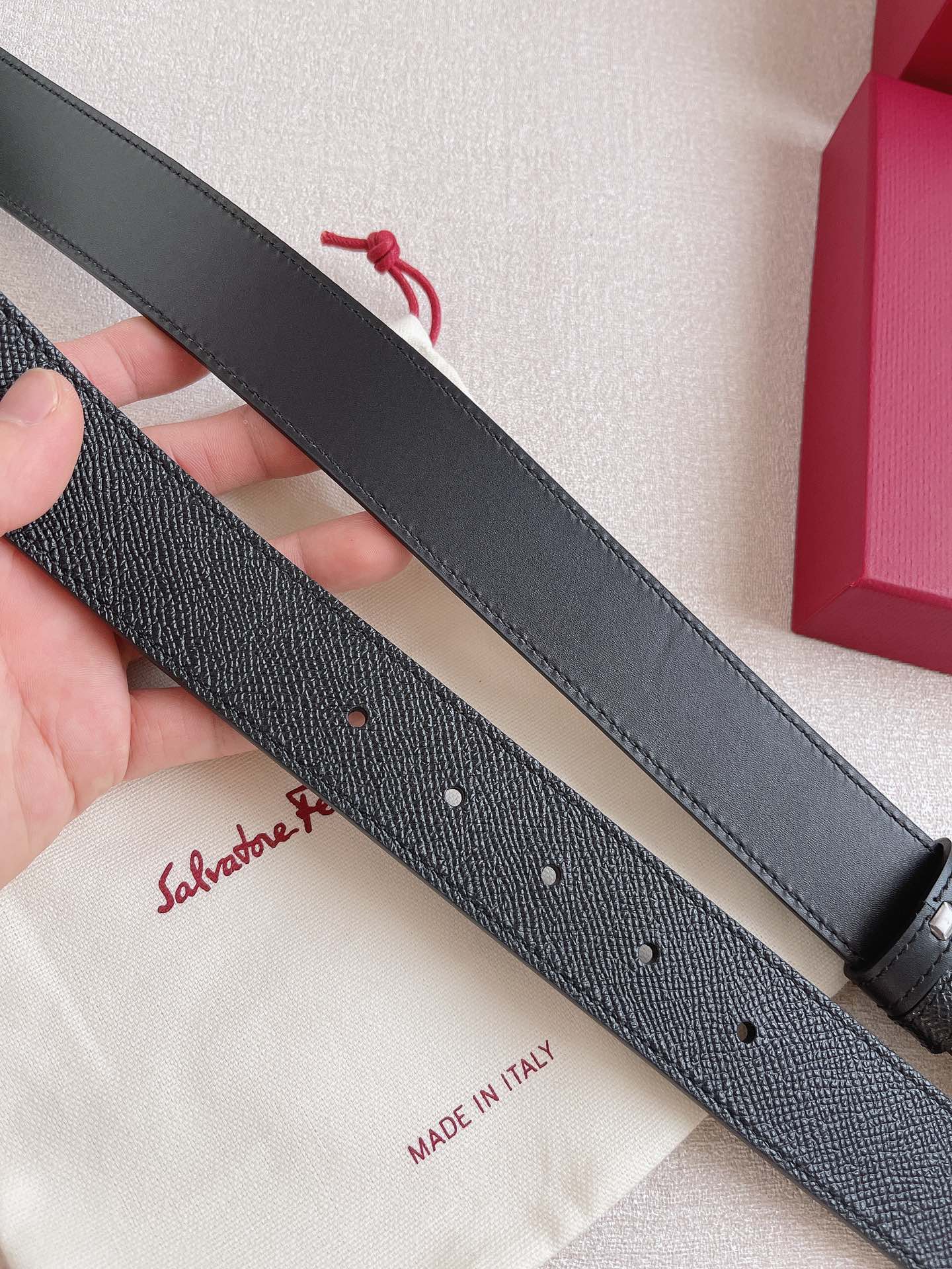 Salvatore Ferragamo Leather Belt Cow Leather Adjustable 35mm