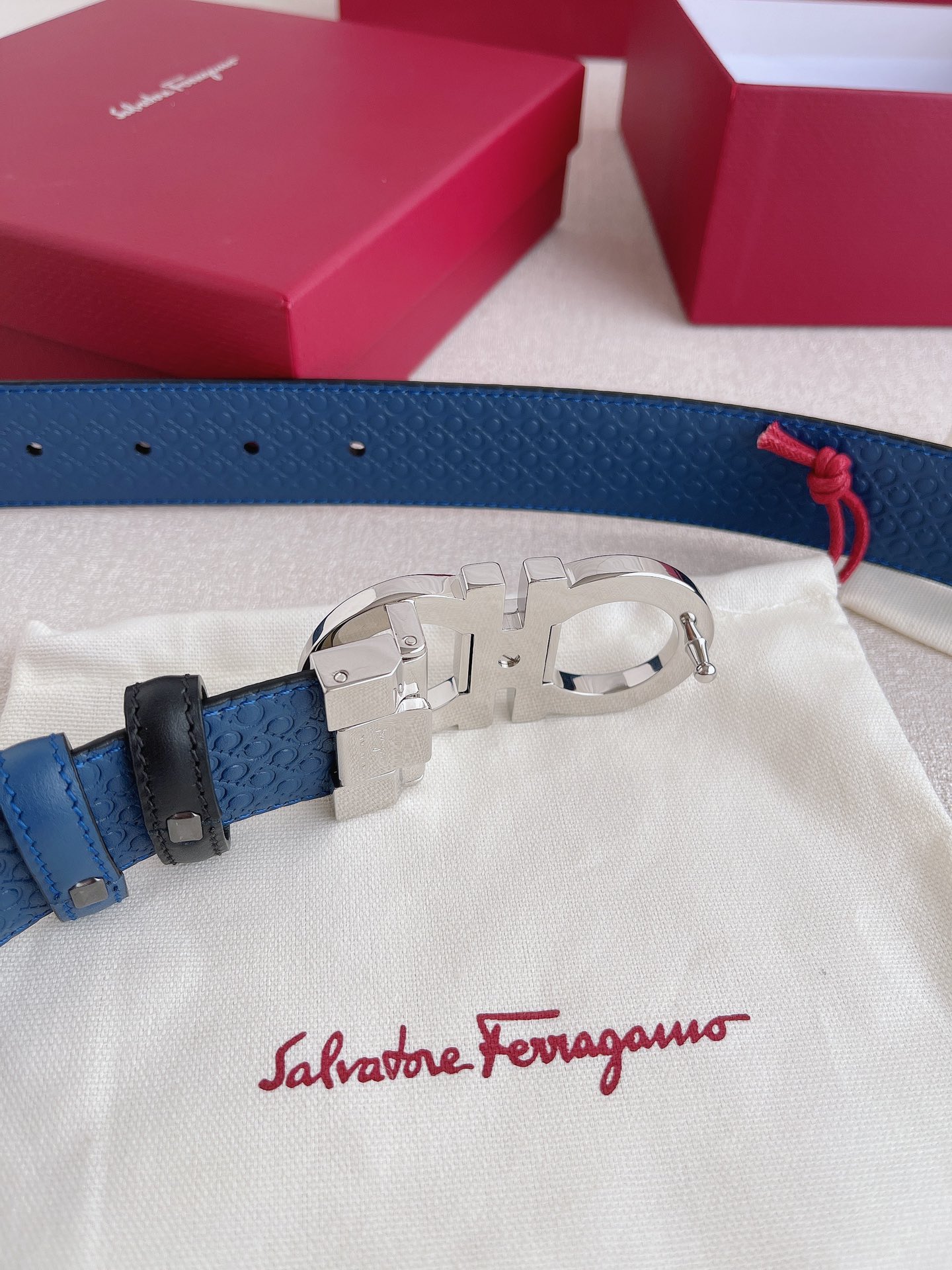 Salvatore Ferragamo Leather Belt Cow Leather Gold Adjustable 35mm-m