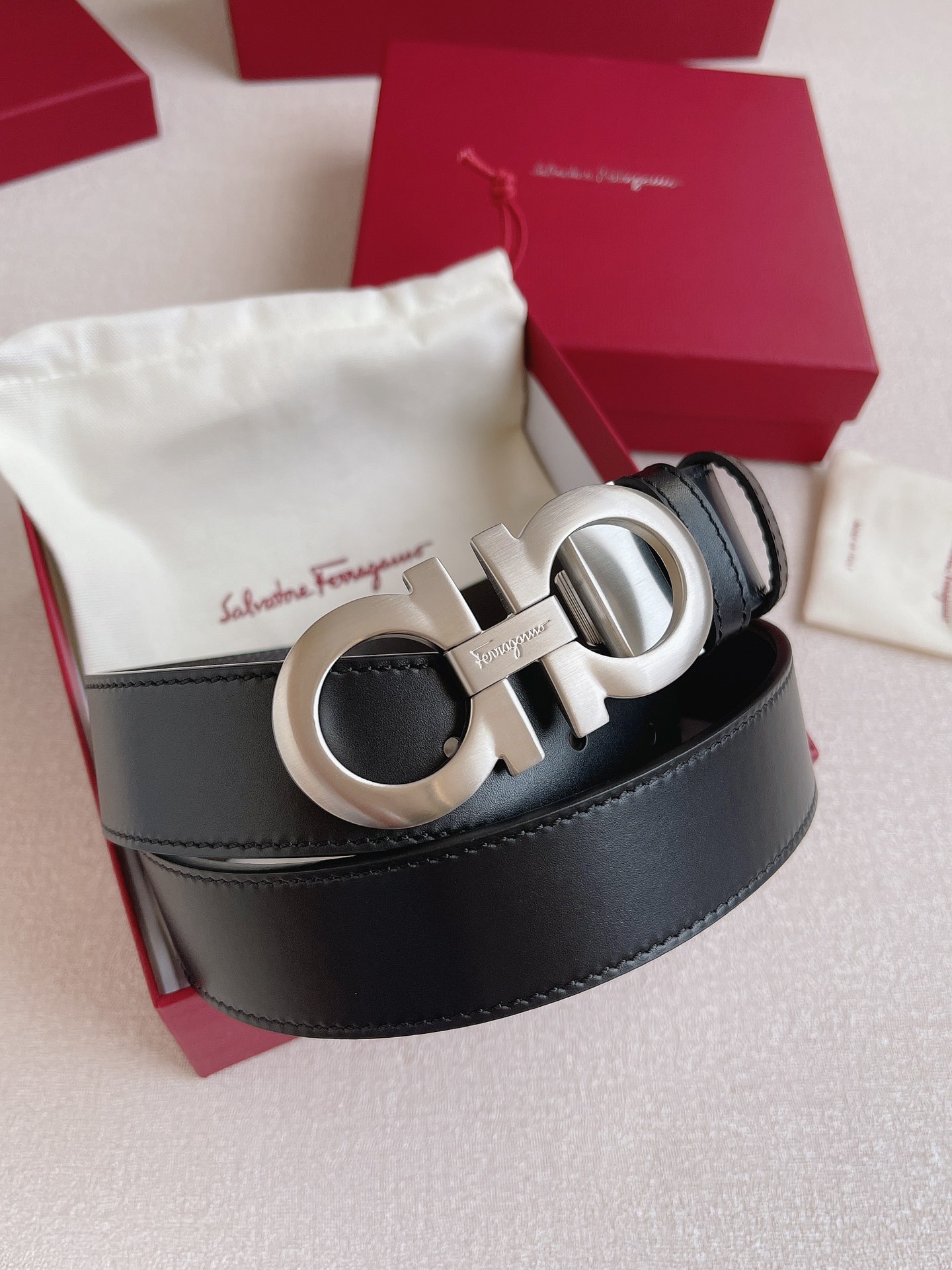 Salvatore Ferragamo Leather Belt Adjustable 35mm-m