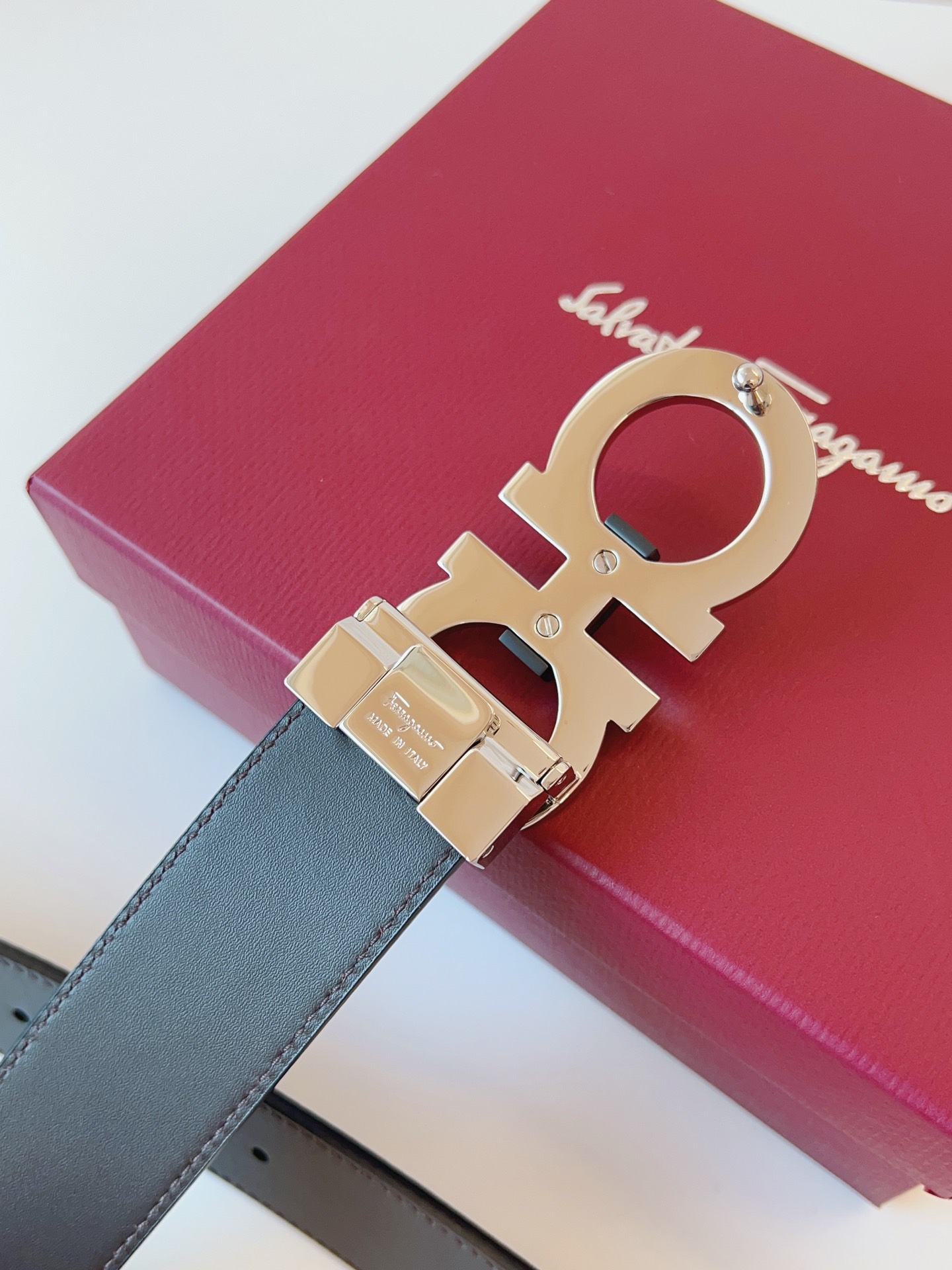 Salvatore Ferragamo Male Leather Belt Cow Leather Adjustable 35mm