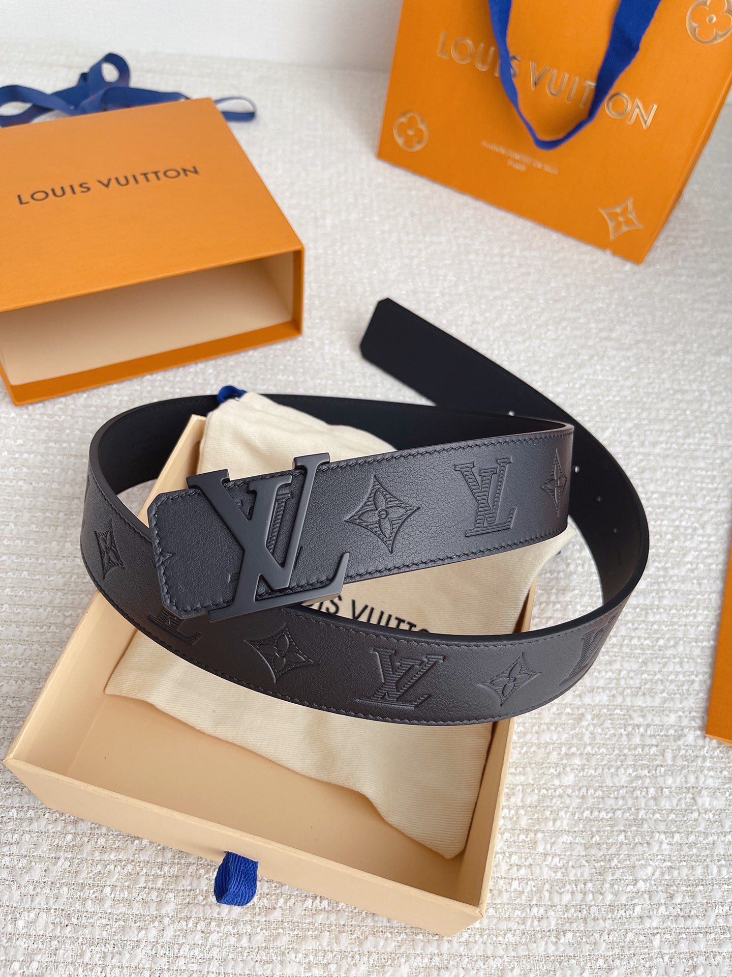 Louis Vuitton Male Basic Belt Cow Leather S-l