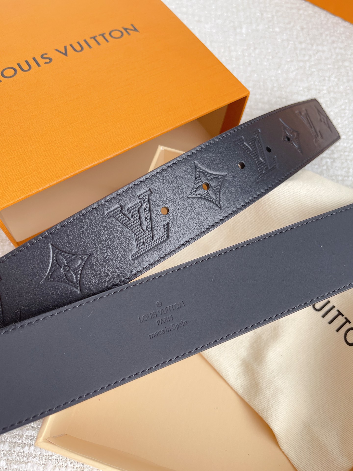 Louis Vuitton Male Basic Belt Cow Leather S-l
