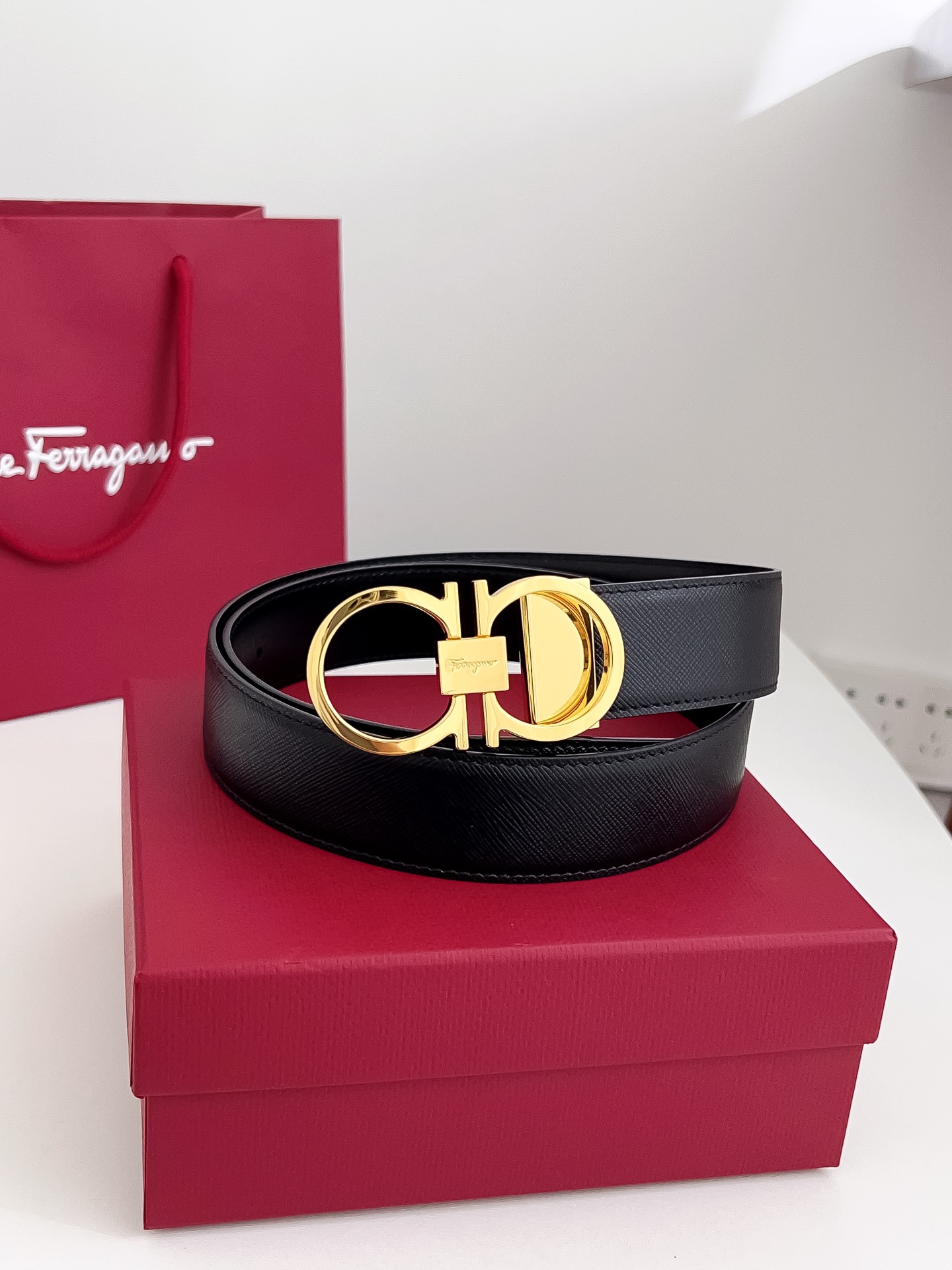 Salvatore Ferragamo Male Leather Belt Adjustable M