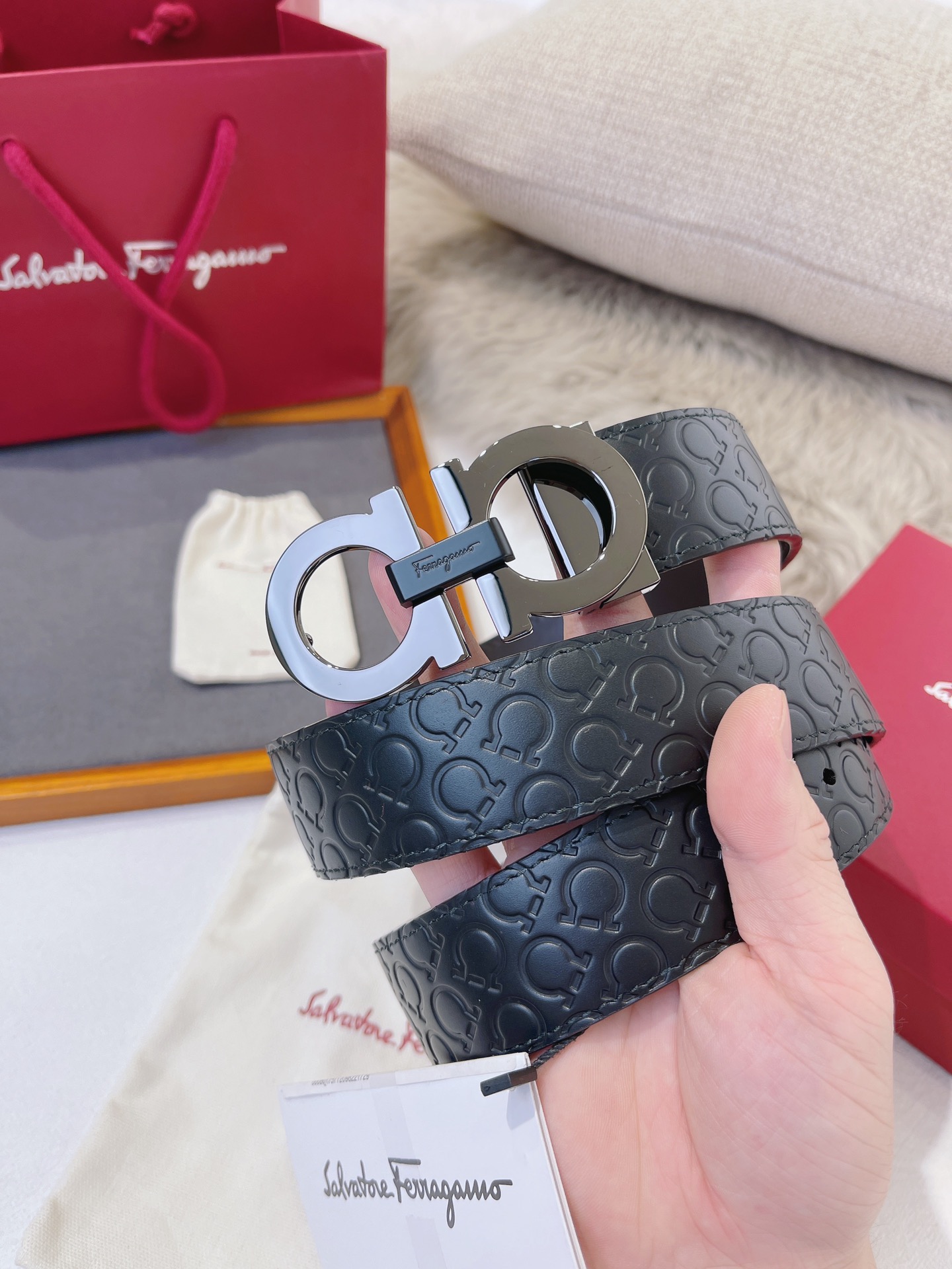 Salvatore Ferragamo Male Leather Belt M