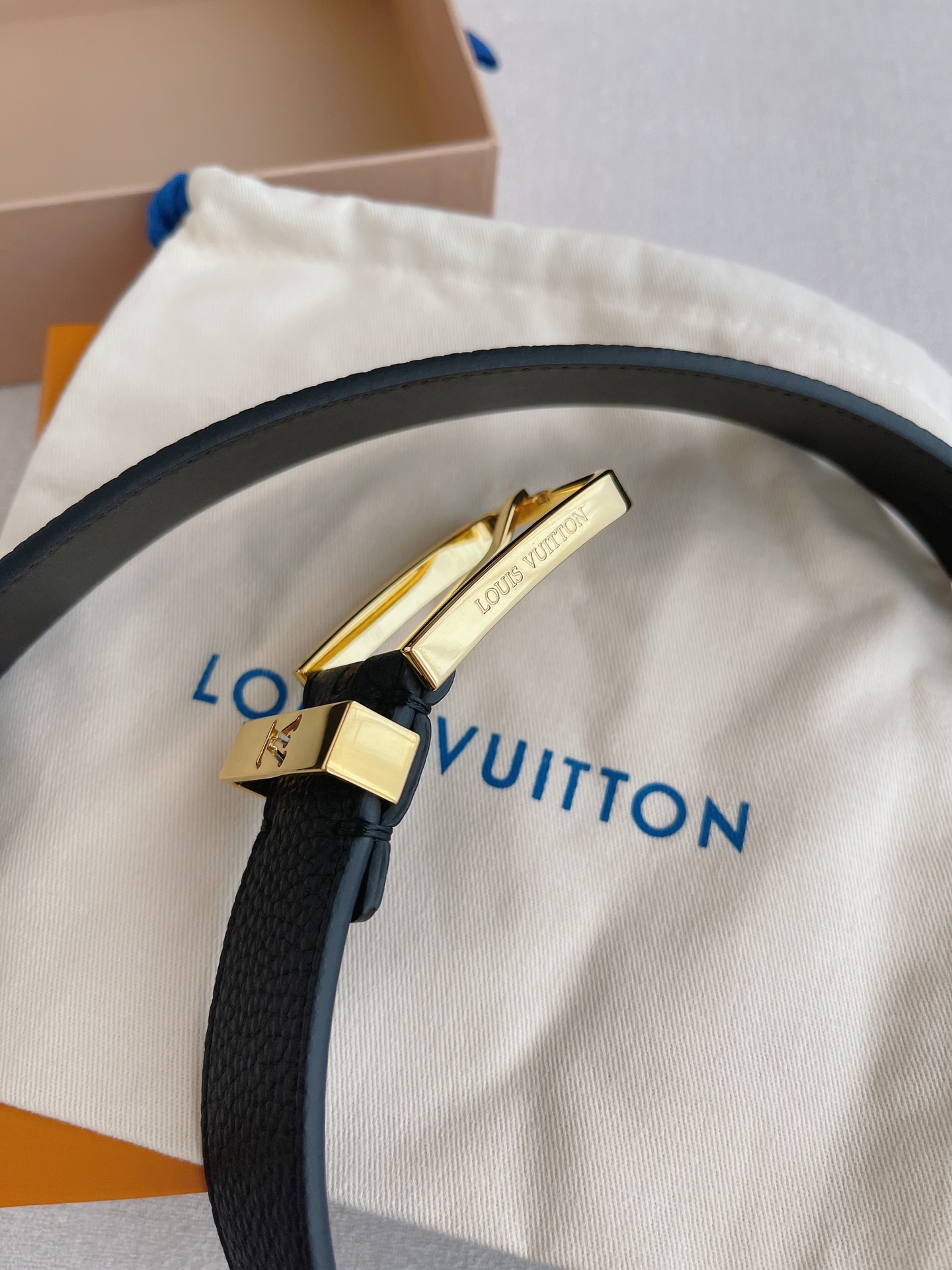 Louis Vuitton Male Leather Belt Cow Leather 35mm-l