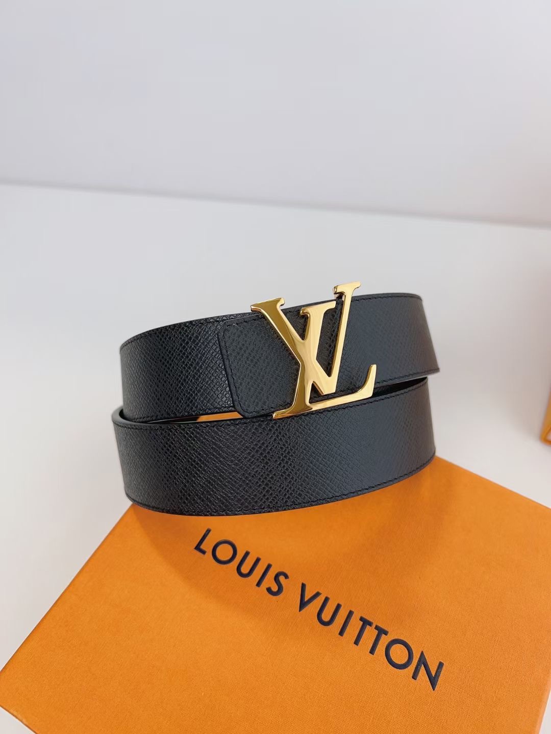 Louis Vuitton Basic Belt Top Grain Leather M