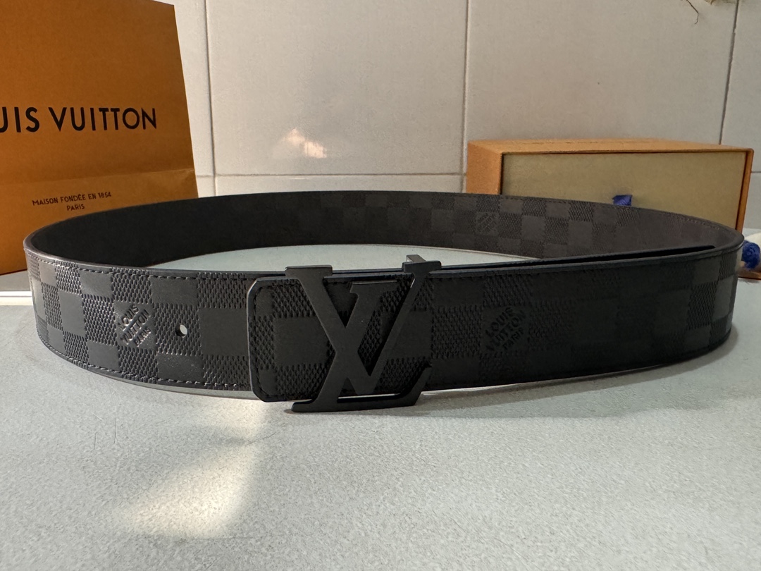 Louis Vuitton Male Basic Belt Cow Leather 40mm-l