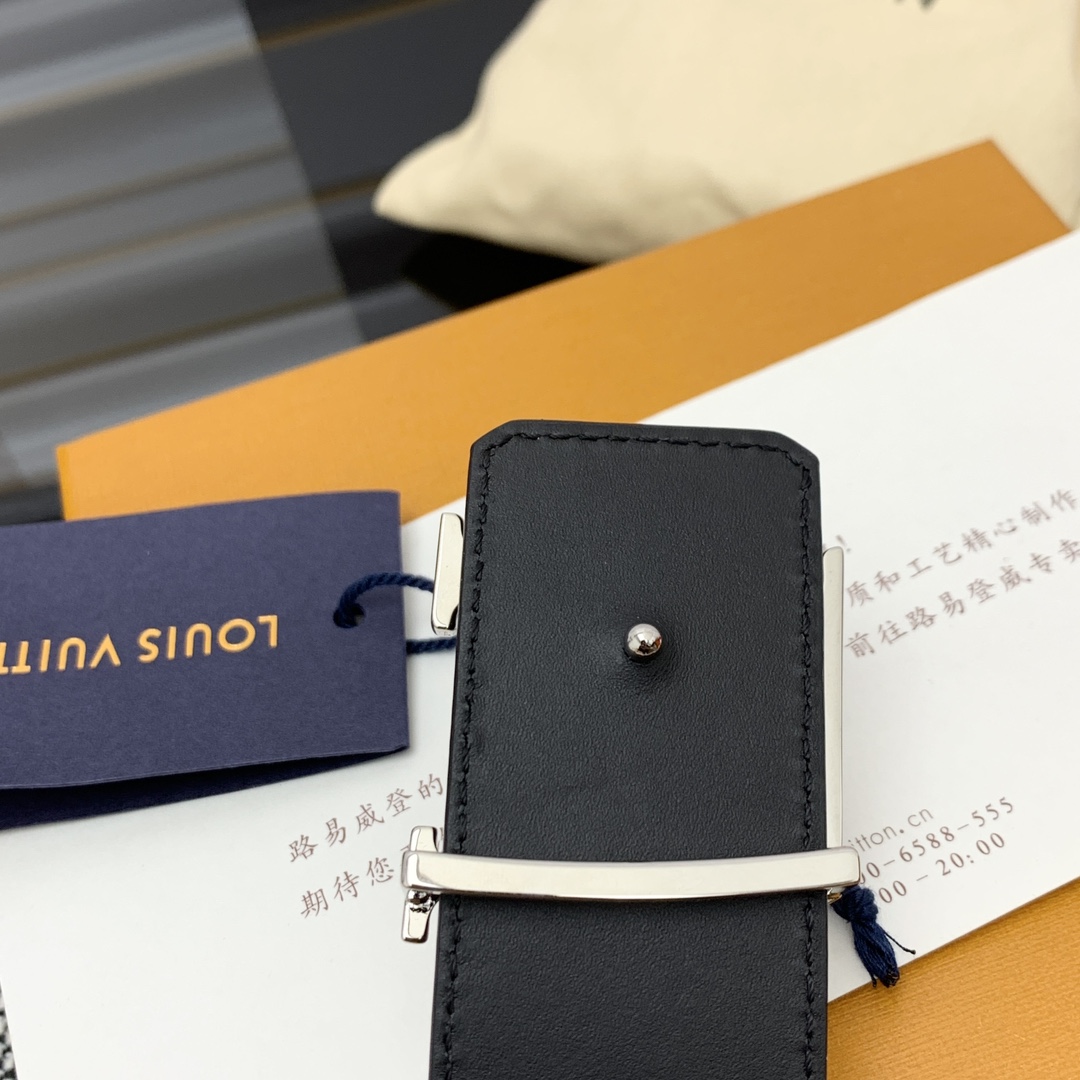 Louis Vuitton Basic Belt Cow Leather M