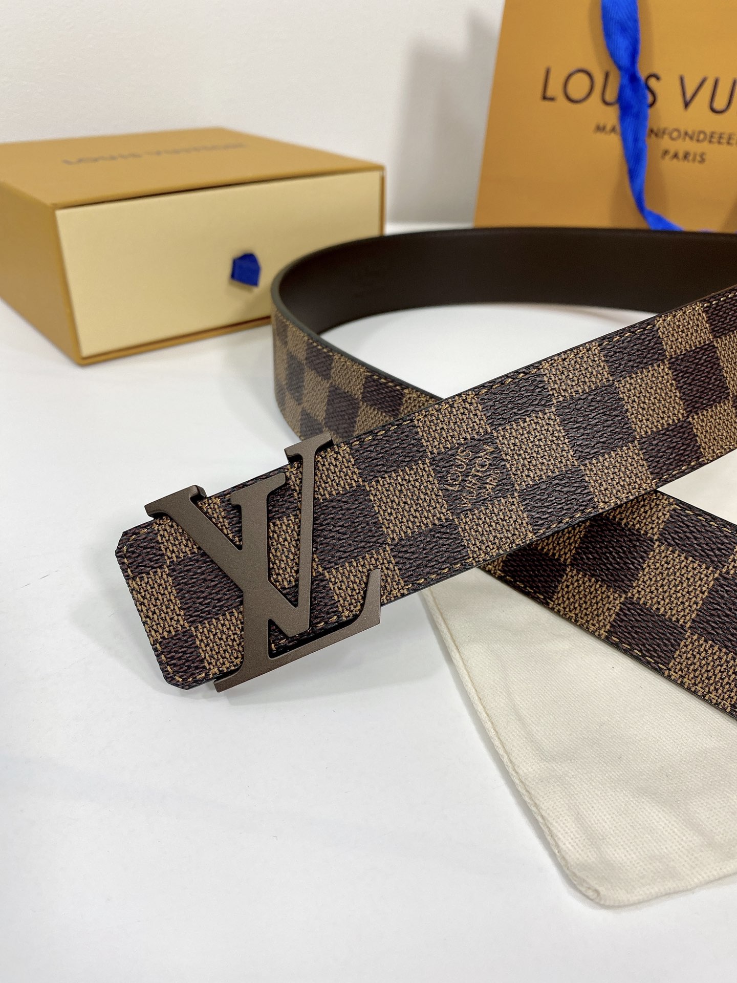 Louis Vuitton Leather Belt Top Grain Leather S-m-l