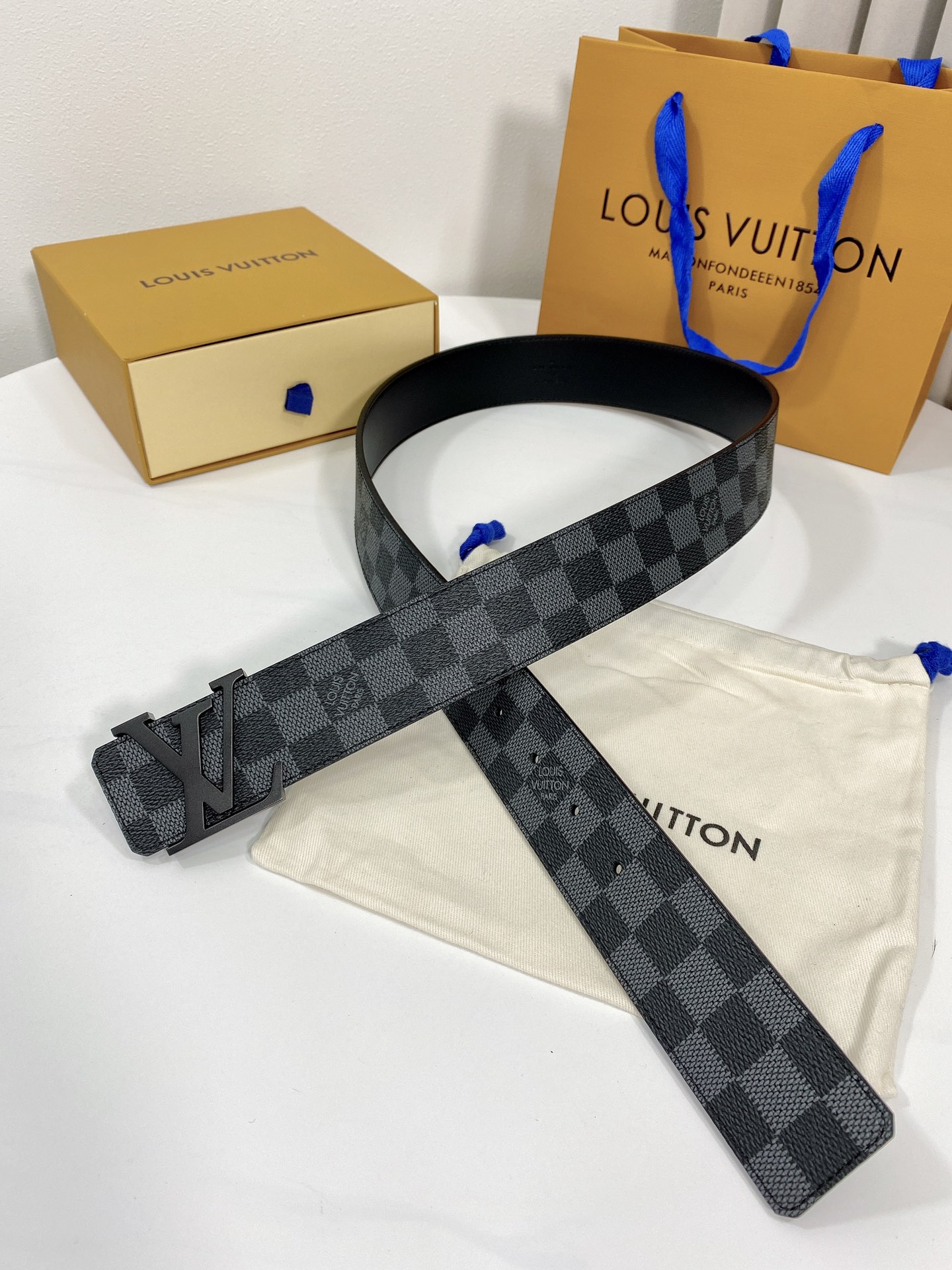 Louis Vuitton Leather Belt Top Grain Leather S-m-l