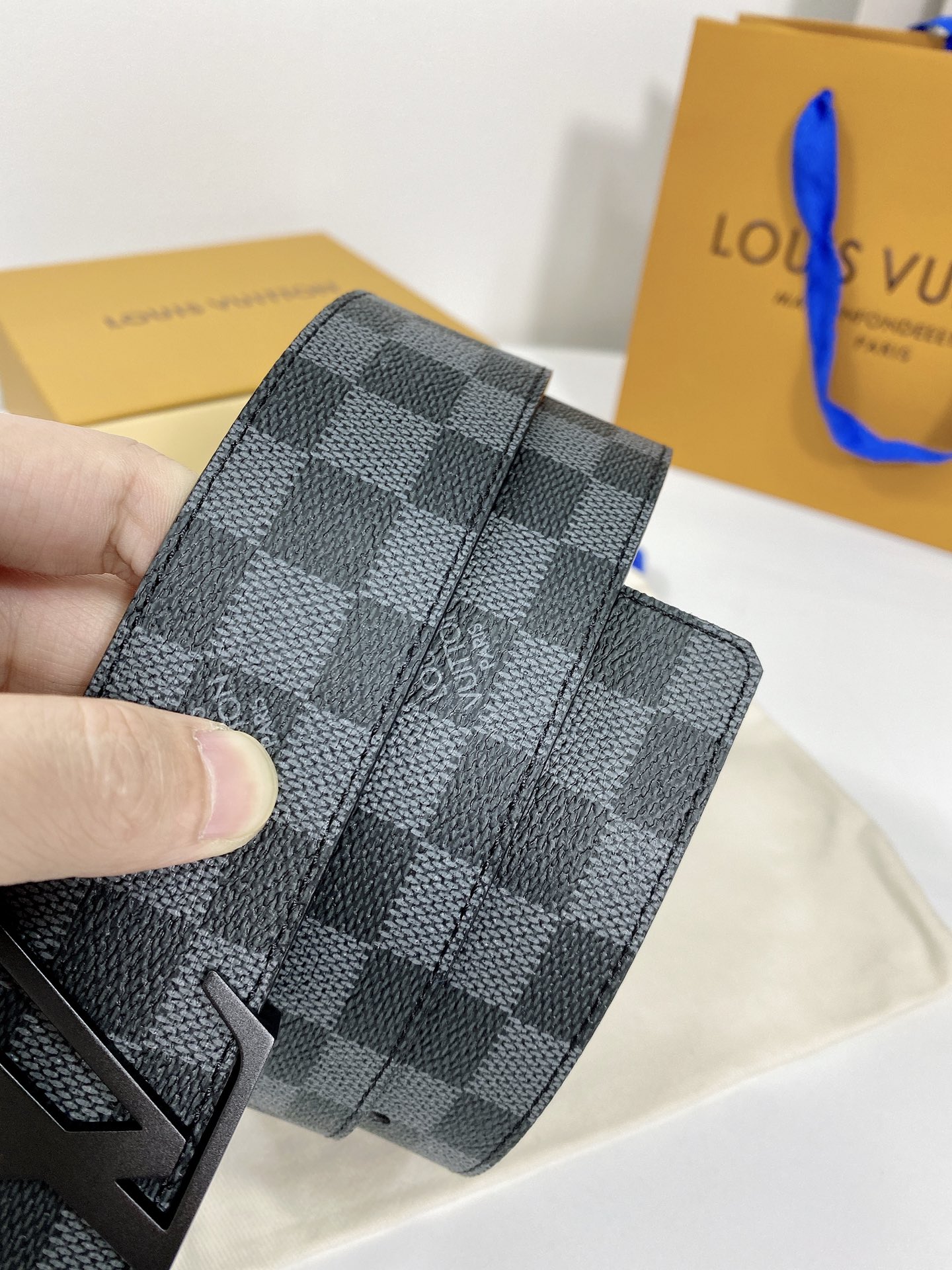 Louis Vuitton Leather Belt Top Grain Leather S-m-l