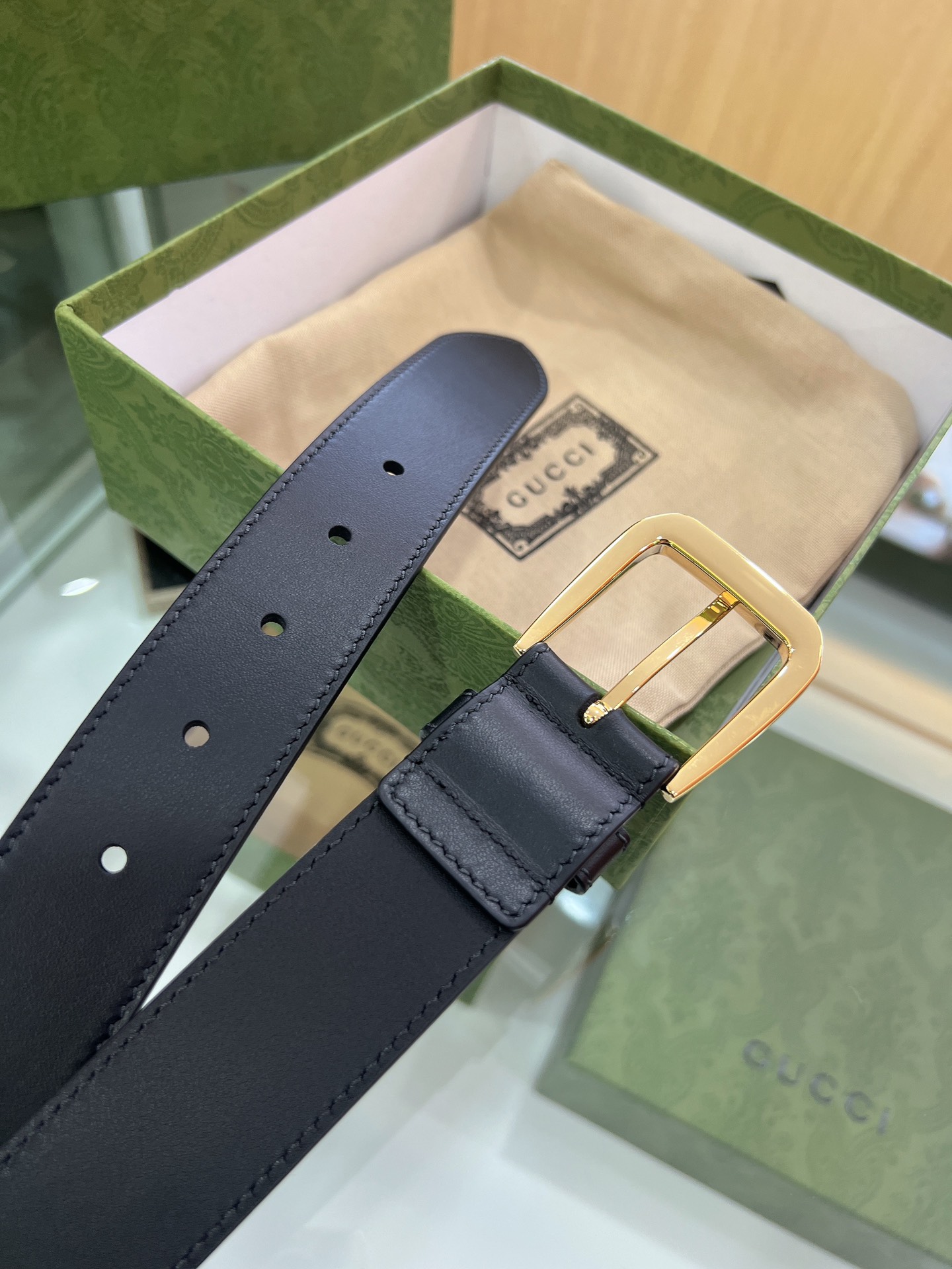 Gucci Basic Belt Top Grain Leather M