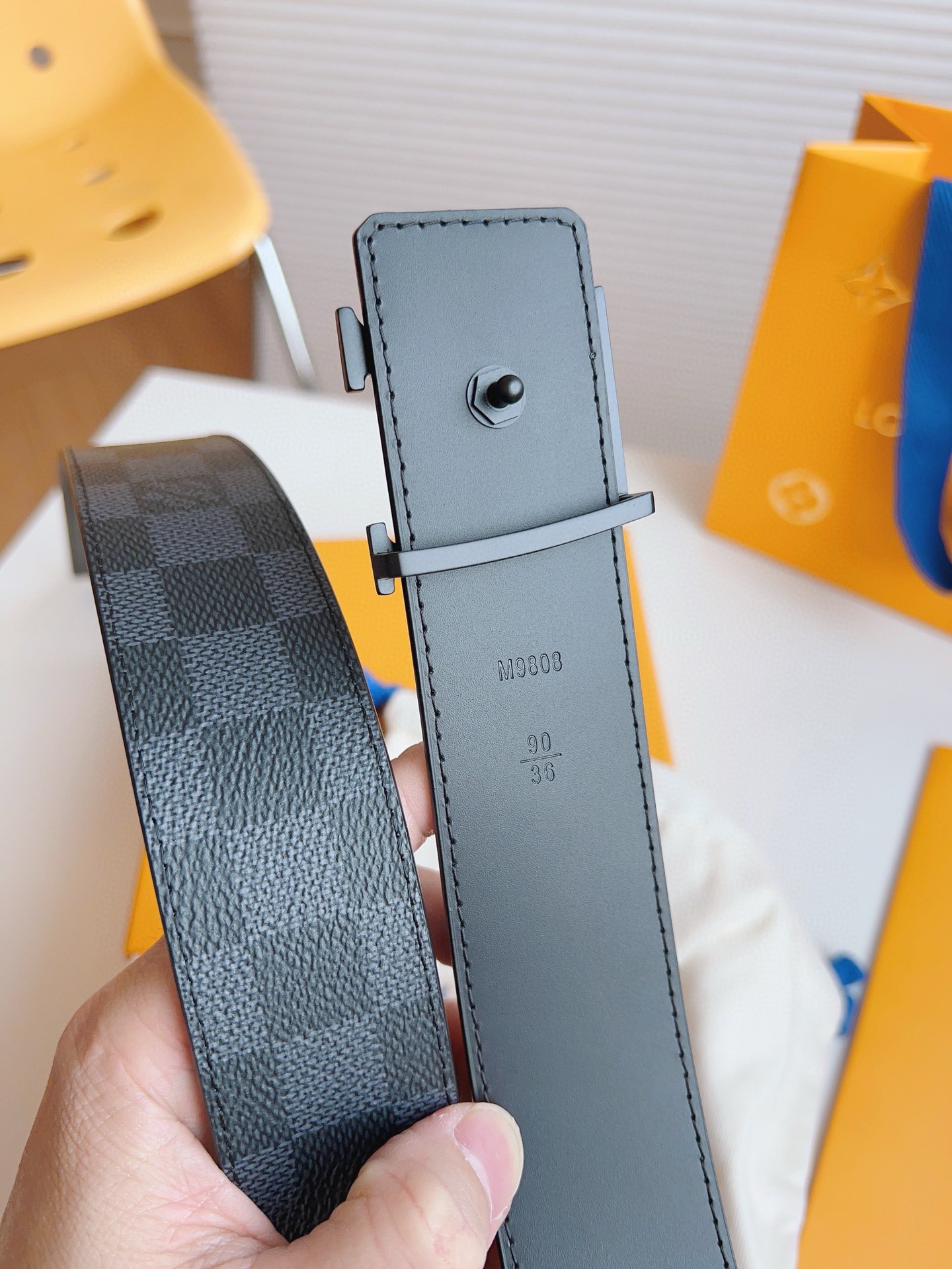 Louis Vuitton Male Basic Belt M-l