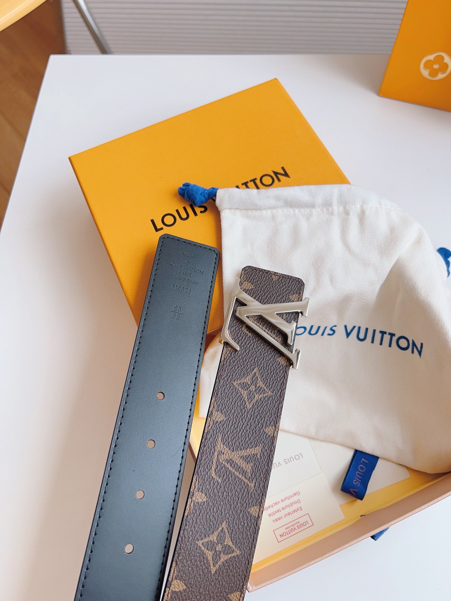 Louis Vuitton Male Basic Belt M-l