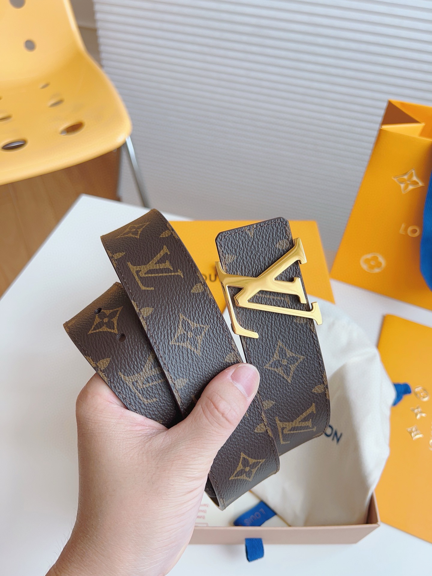 Louis Vuitton Male Basic Belt M-l