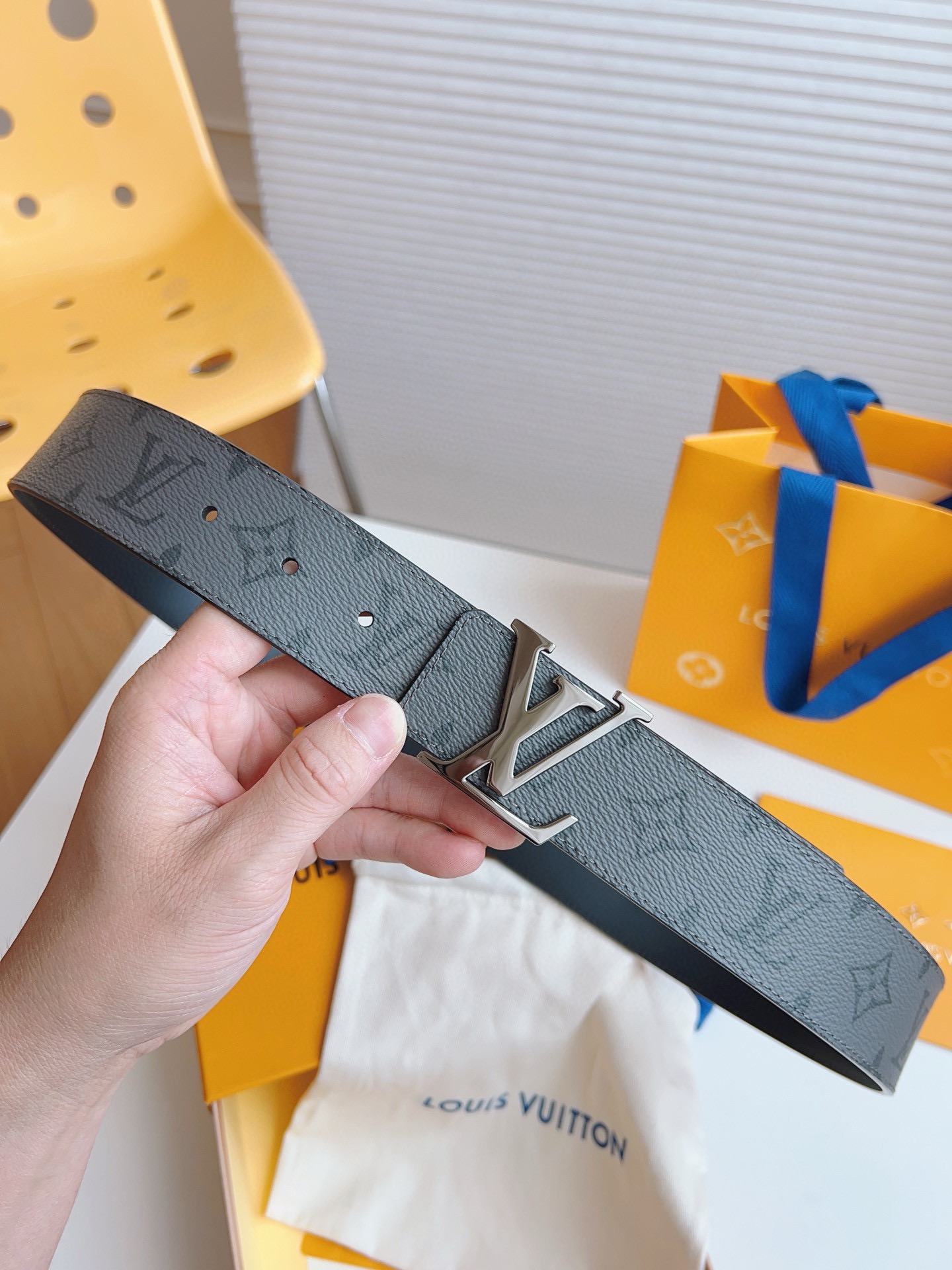 Louis Vuitton Male Basic Belt M-l