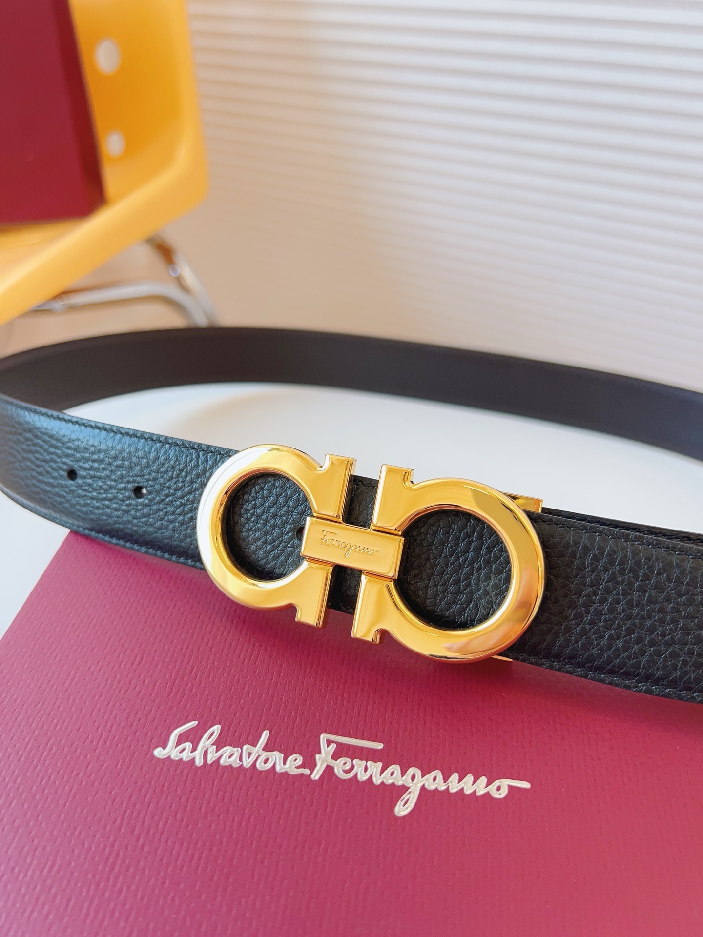 Salvatore Ferragamo Leather Belt M