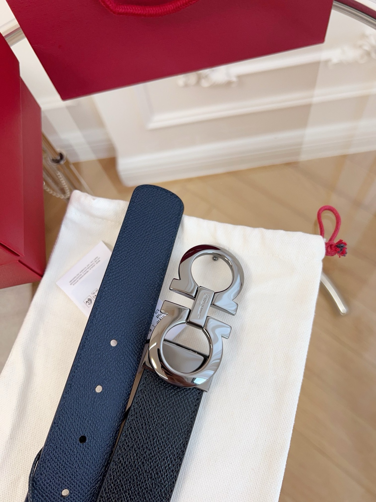 Salvatore Ferragamo Leather Belt M