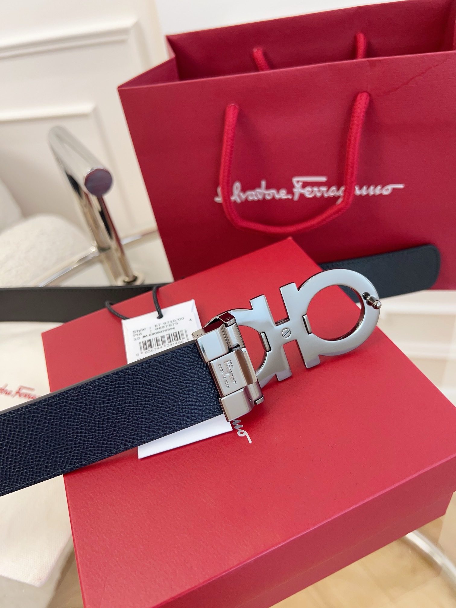 Salvatore Ferragamo Leather Belt M