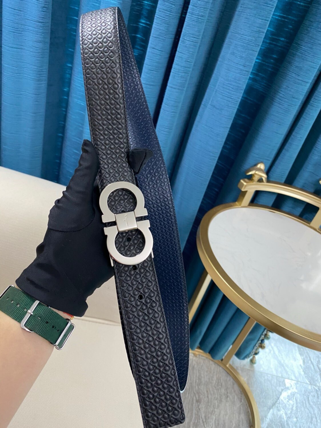 Salvatore Ferragamo Leather Belt M