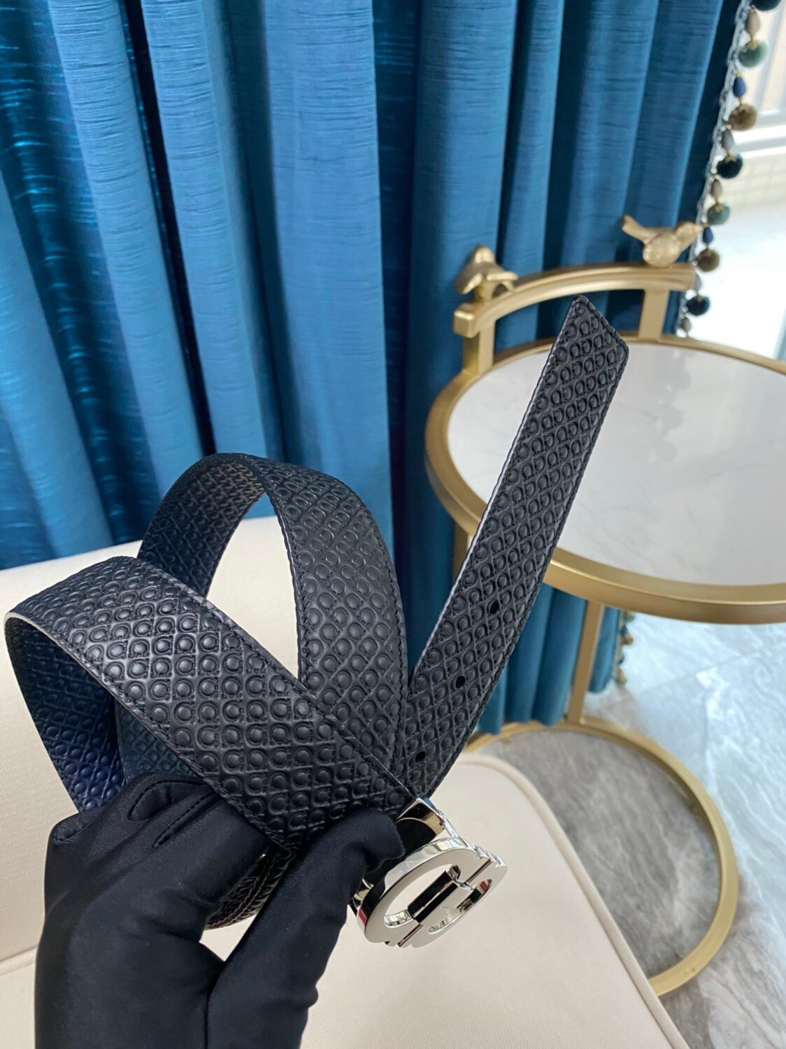 Salvatore Ferragamo Leather Belt M