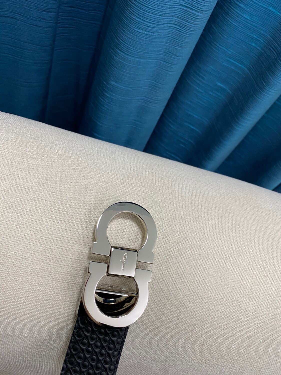 Salvatore Ferragamo Leather Belt M