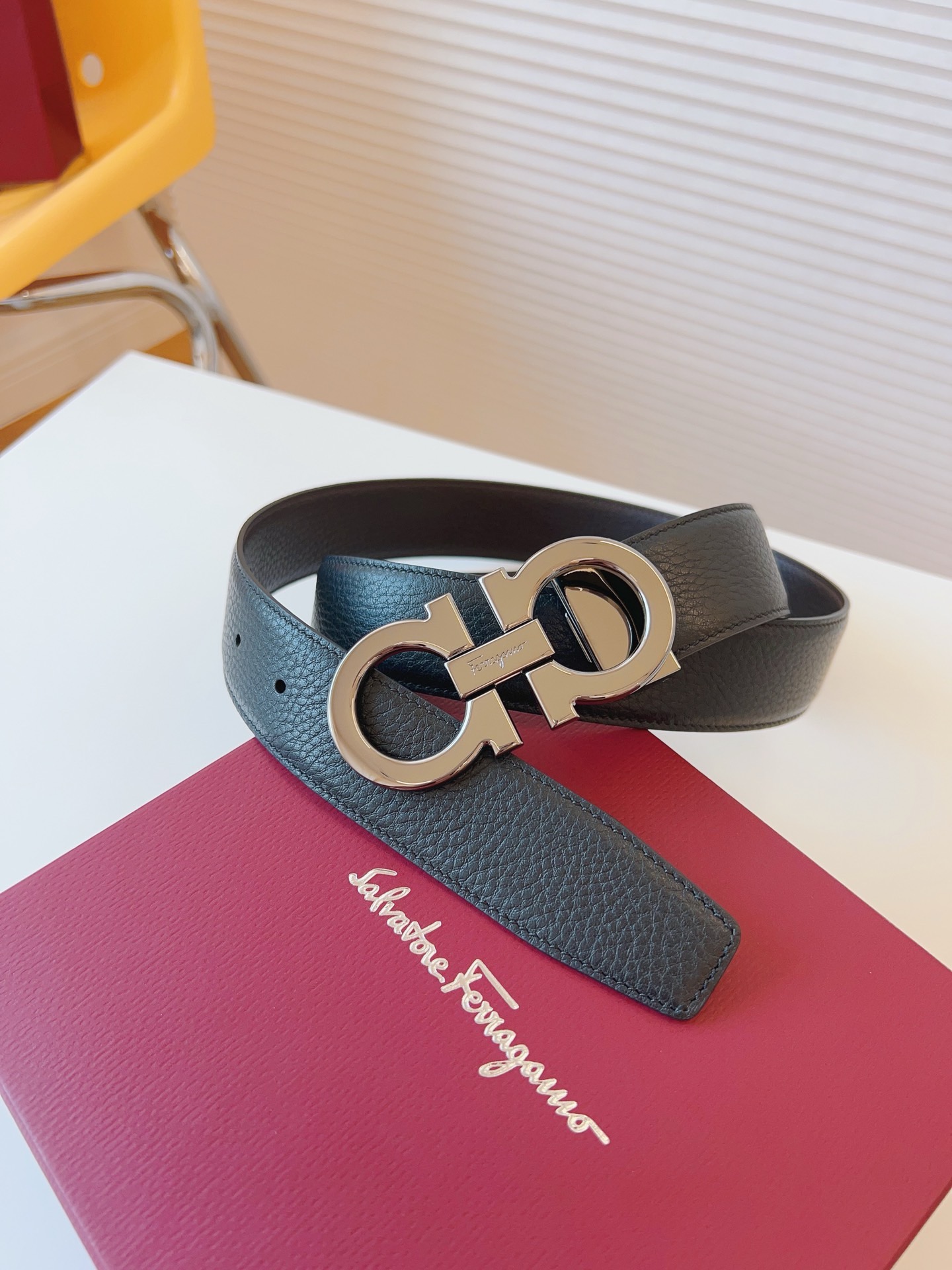 Salvatore Ferragamo Leather Belt M