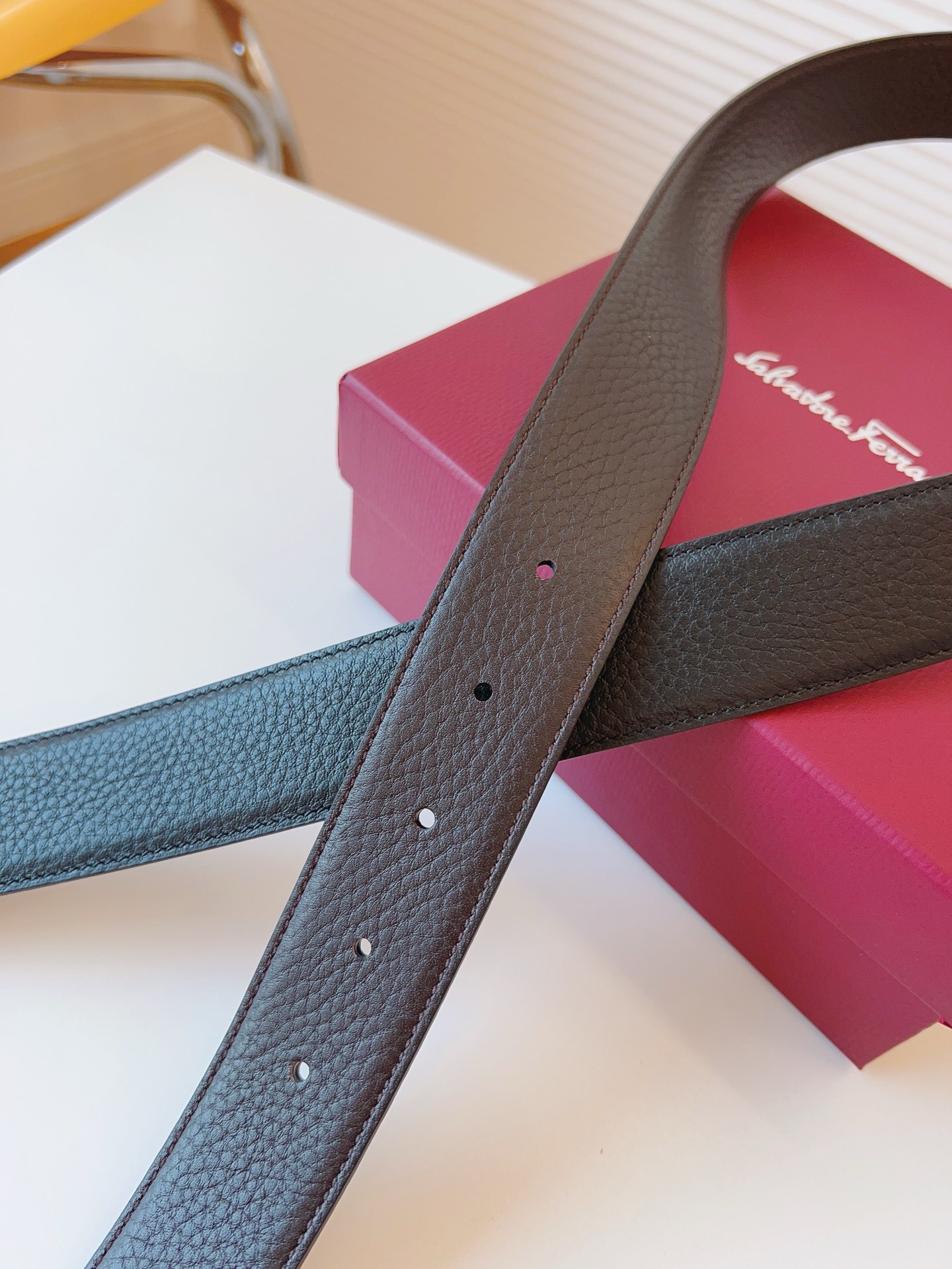 Salvatore Ferragamo Leather Belt M