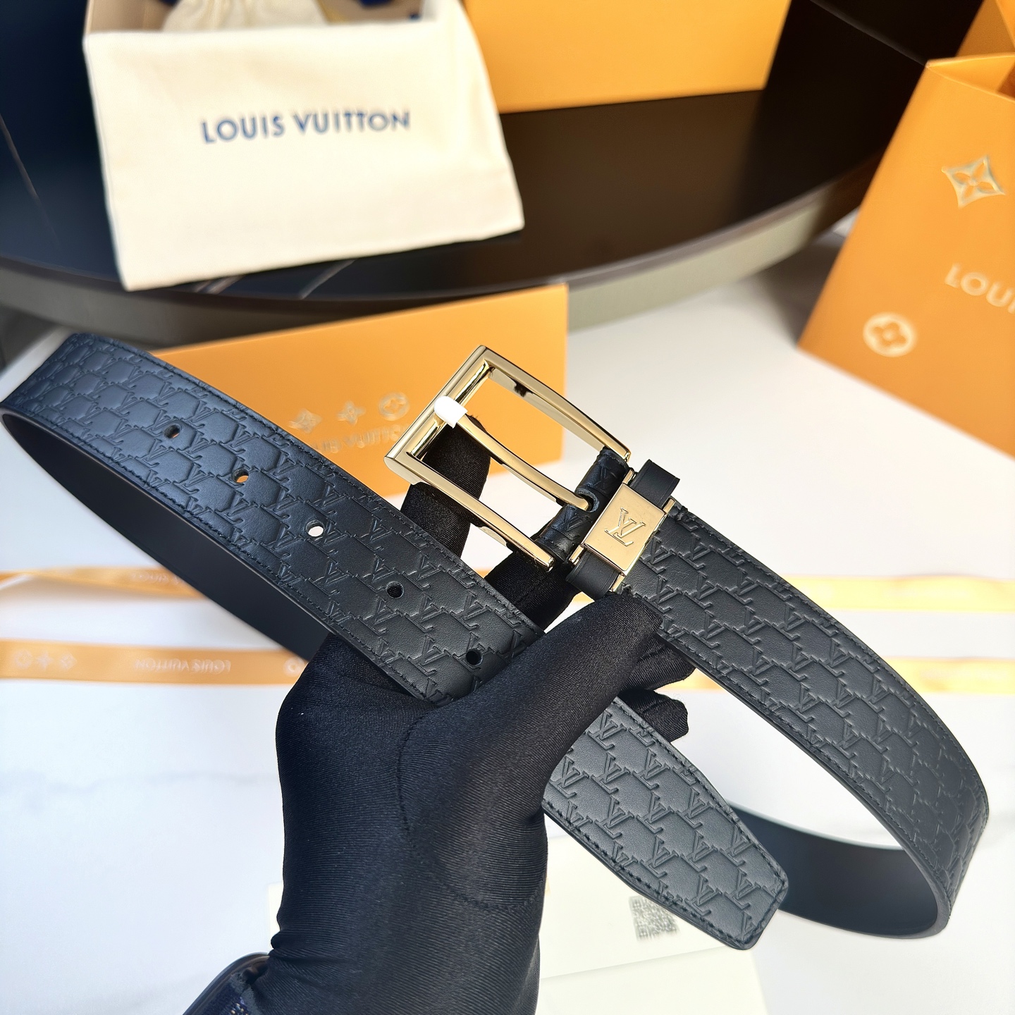 Louis Vuitton Male Basic Belt Cow Leather S-l