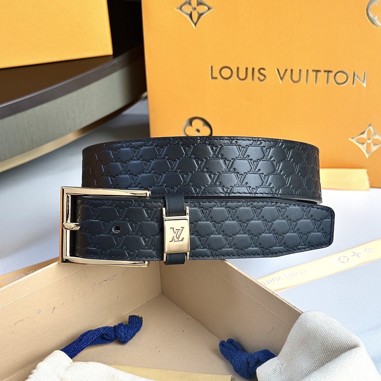 Louis Vuitton Male Basic Belt Cow Leather S-l