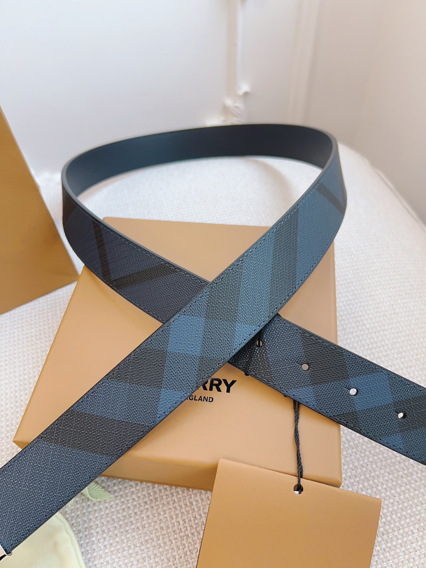 Burberry Basic Belt Cow Leather Black