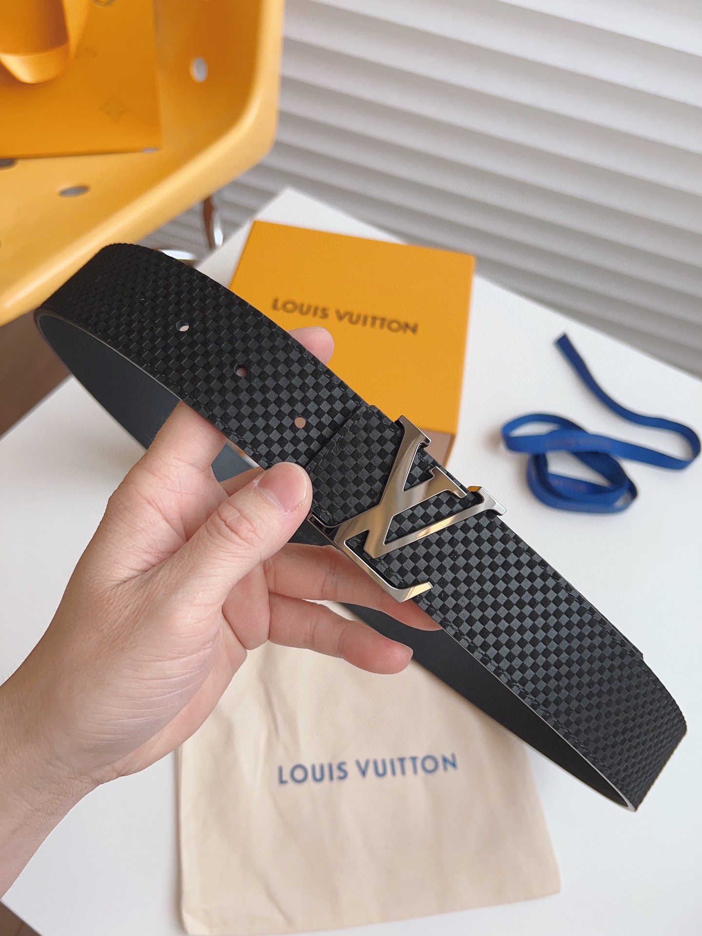 Louis Vuitton Male Basic Belt M-l