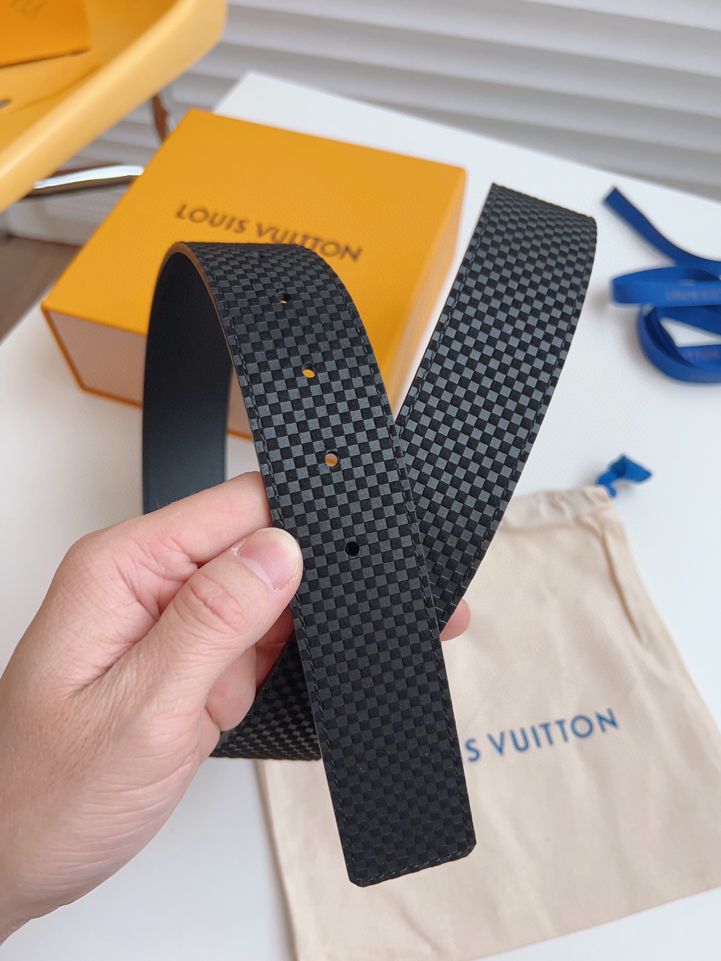 Louis Vuitton Male Basic Belt M-l