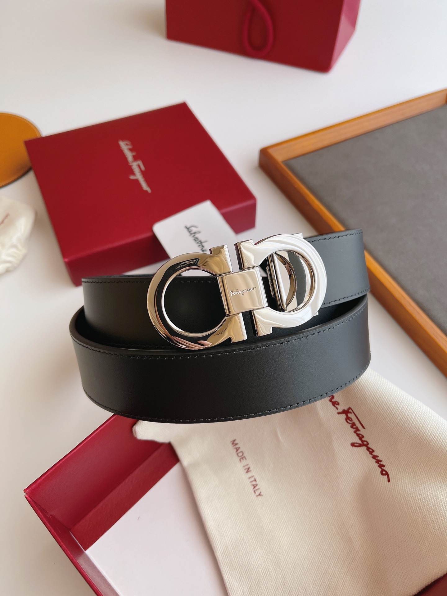 Salvatore Ferragamo Male Leather Belt Top Grain Leather M