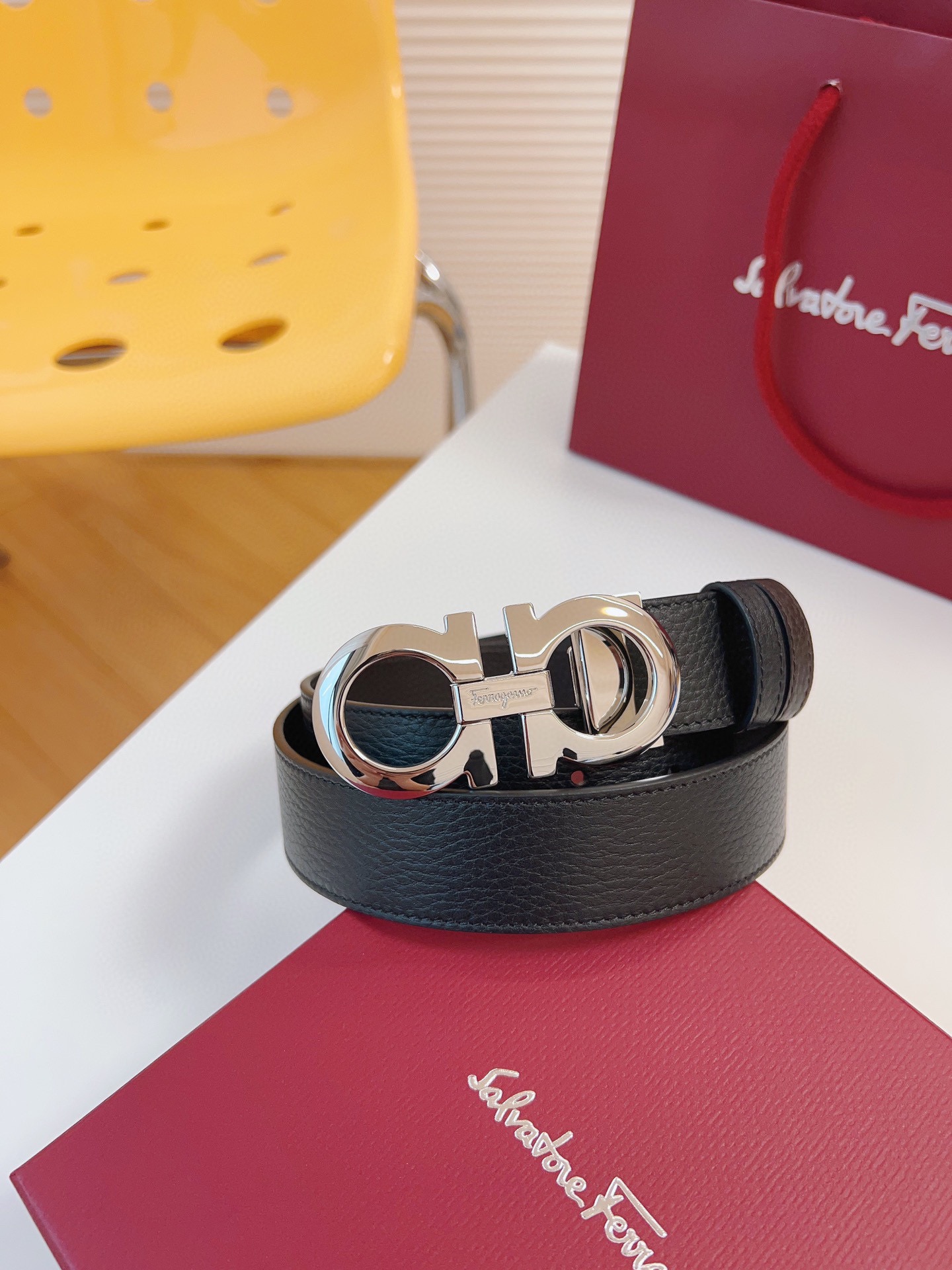 Salvatore Ferragamo Leather Belt Cow Leather Adjustable M